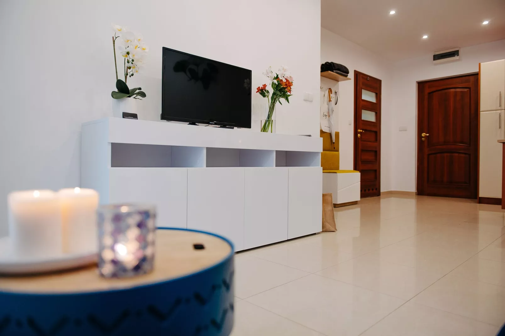 Easy-Rent Blue Mare Lukecin-Wohnzimmer