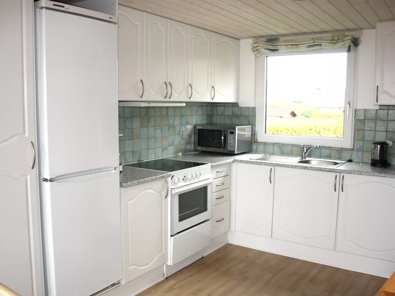 "Erene" - 100m from the sea-Drinnen