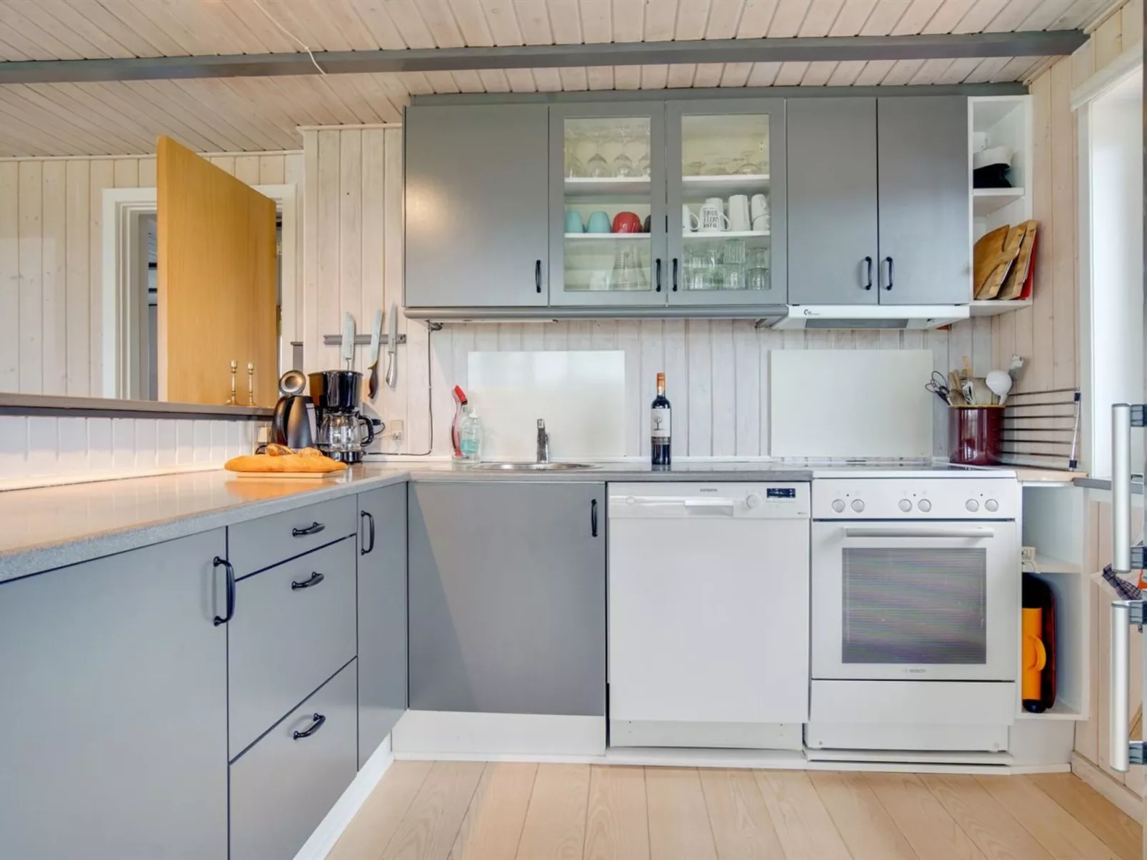 "Ailika" - 300m from the sea-Inside
