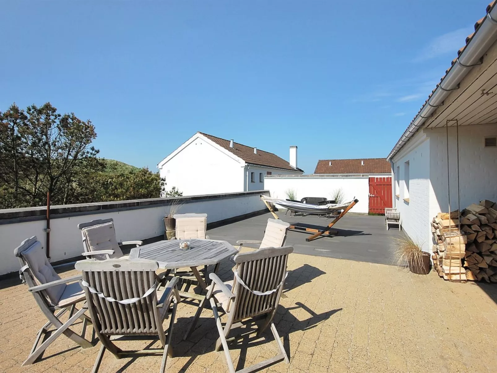 "Viena" - 400m from the sea-Inside