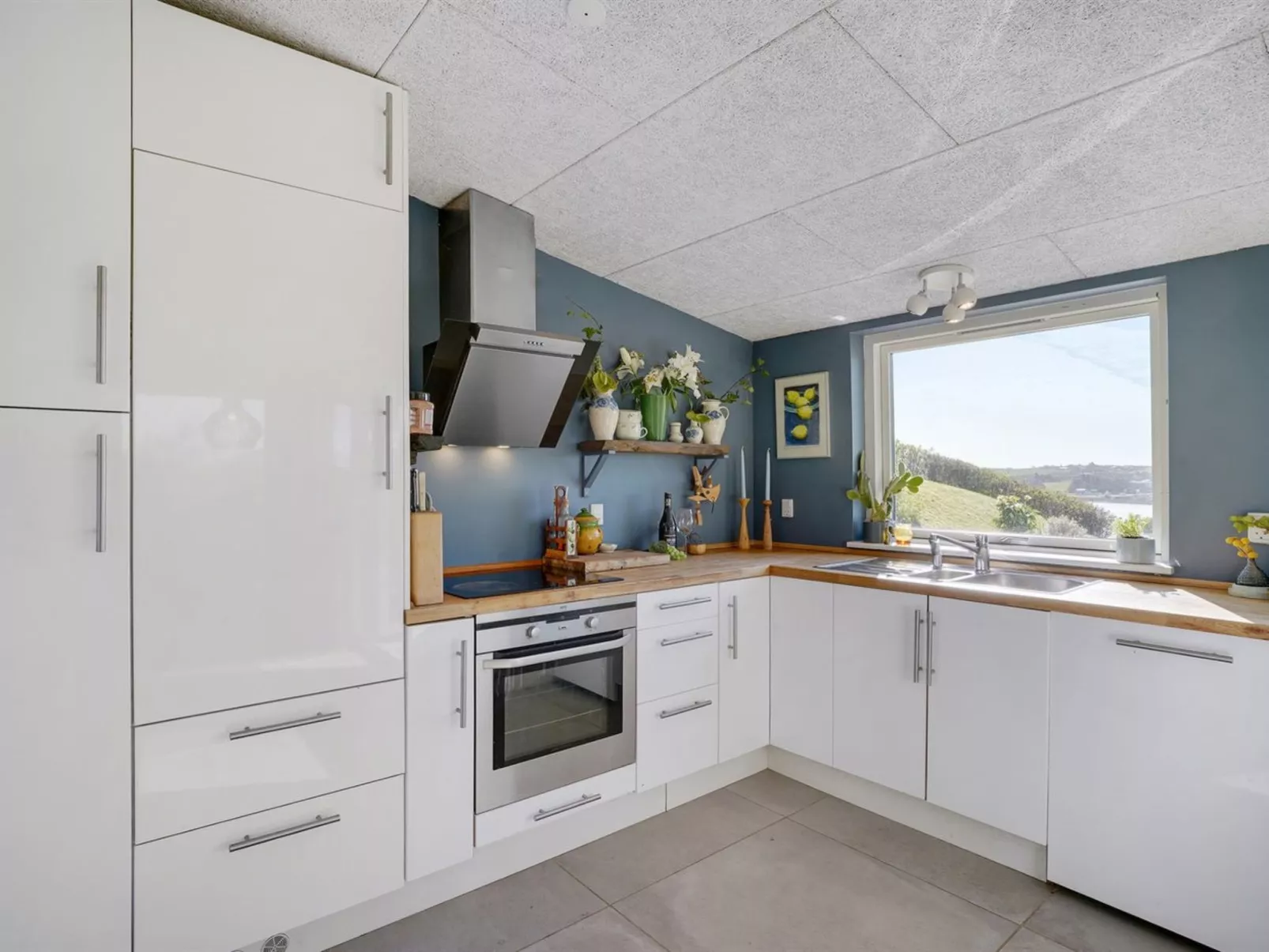 "Nielsen" - 30m to the inlet-Inside