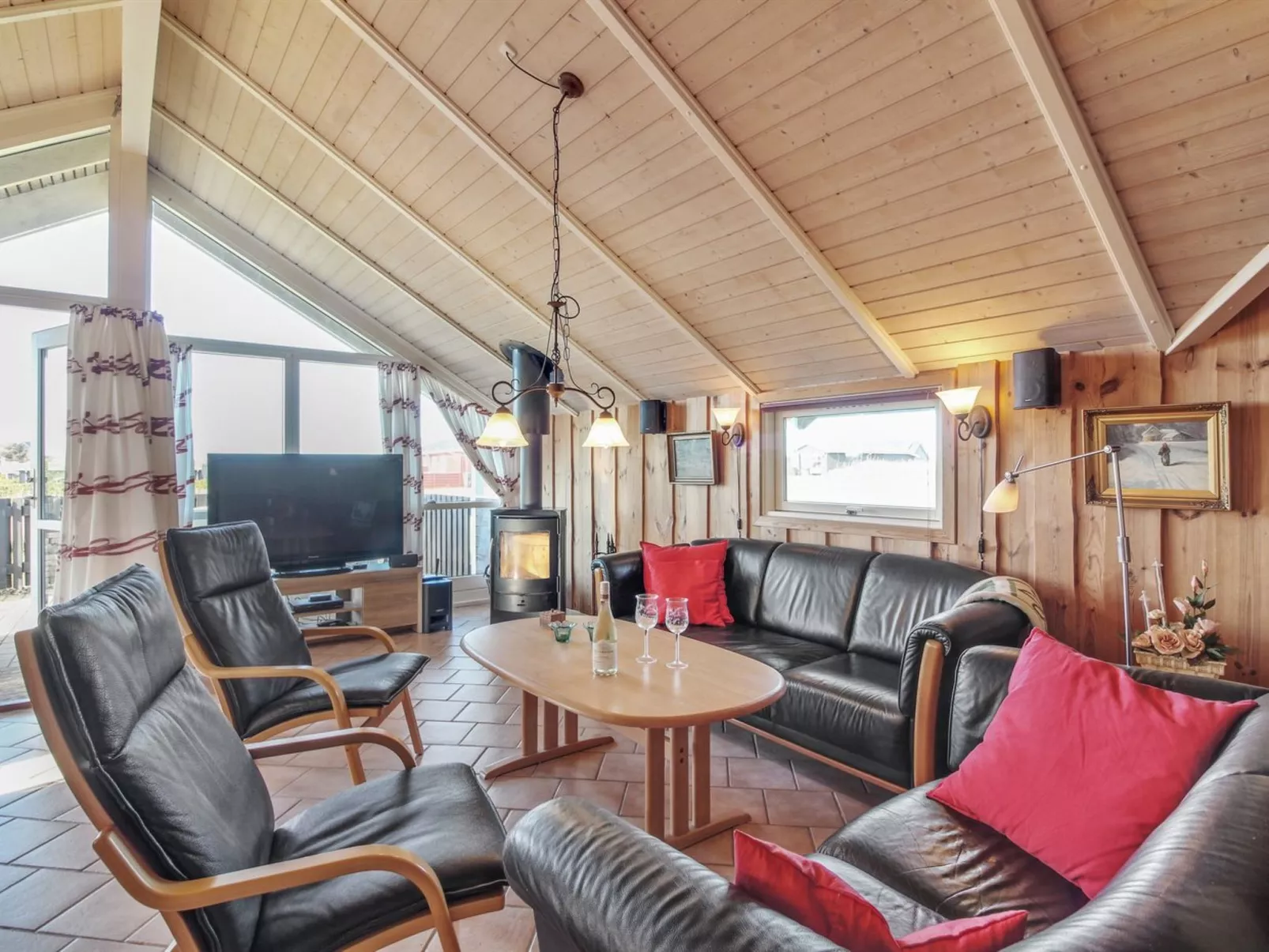 "Freya" - 200m from the sea-Inside