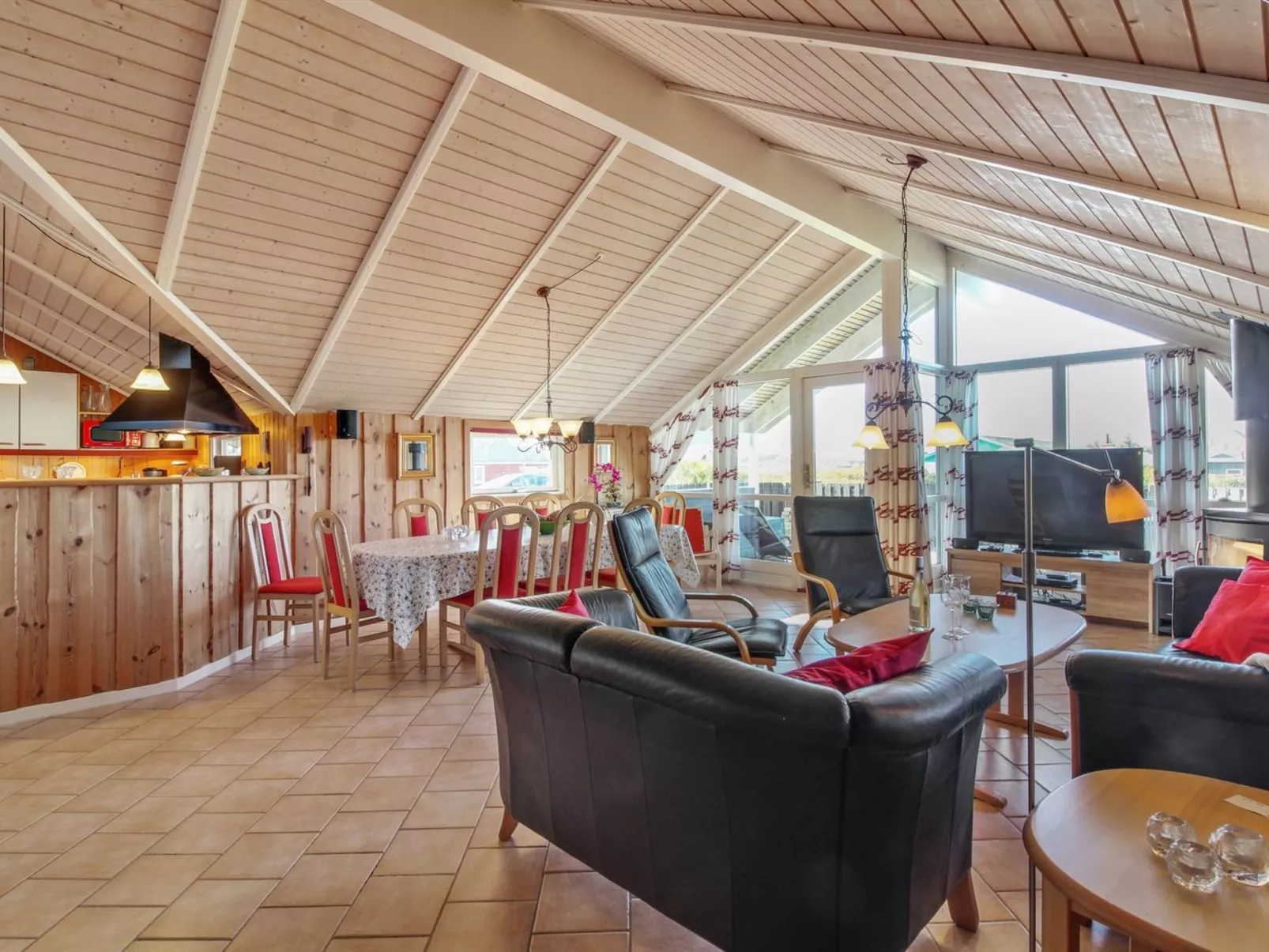 "Freya" - 200m from the sea-Inside