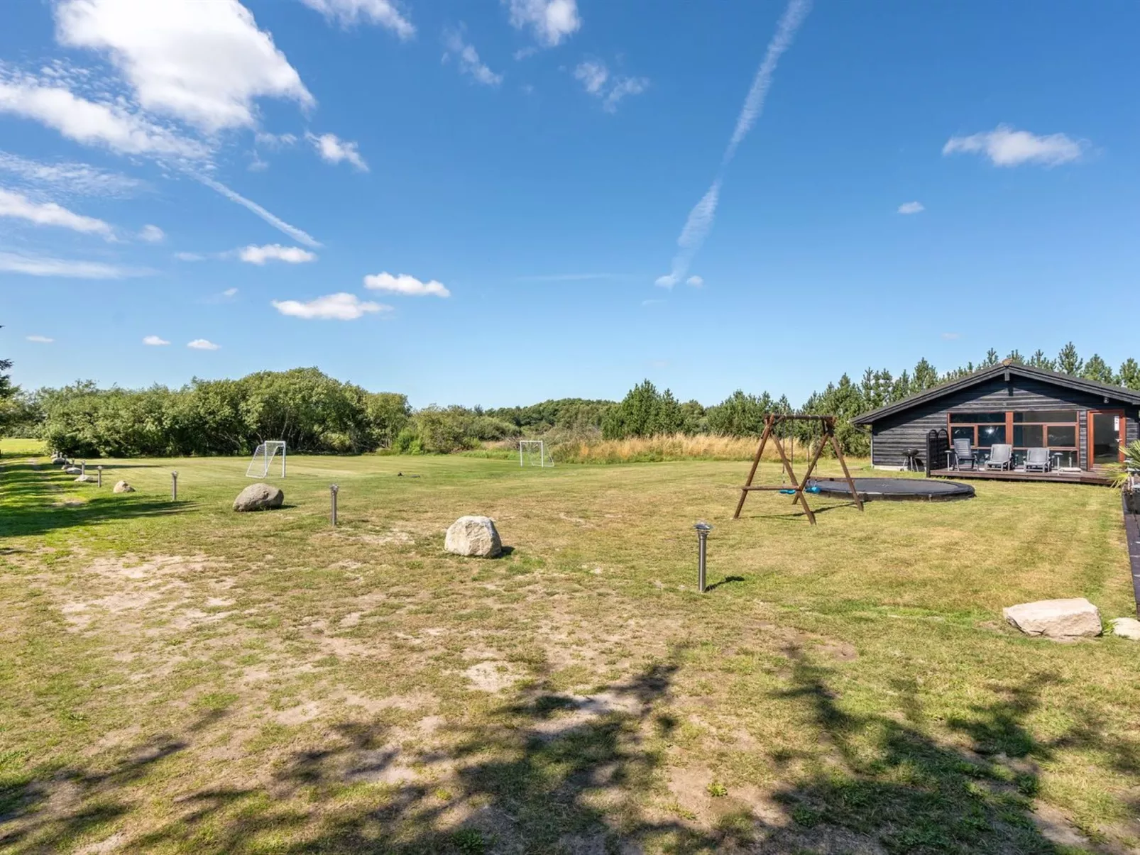 "Sirpa" - 1km from the sea-Outside