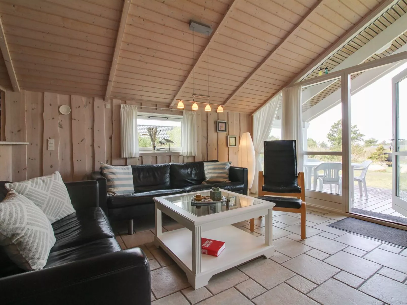 "Leya" - 1.2km from the sea-Inside