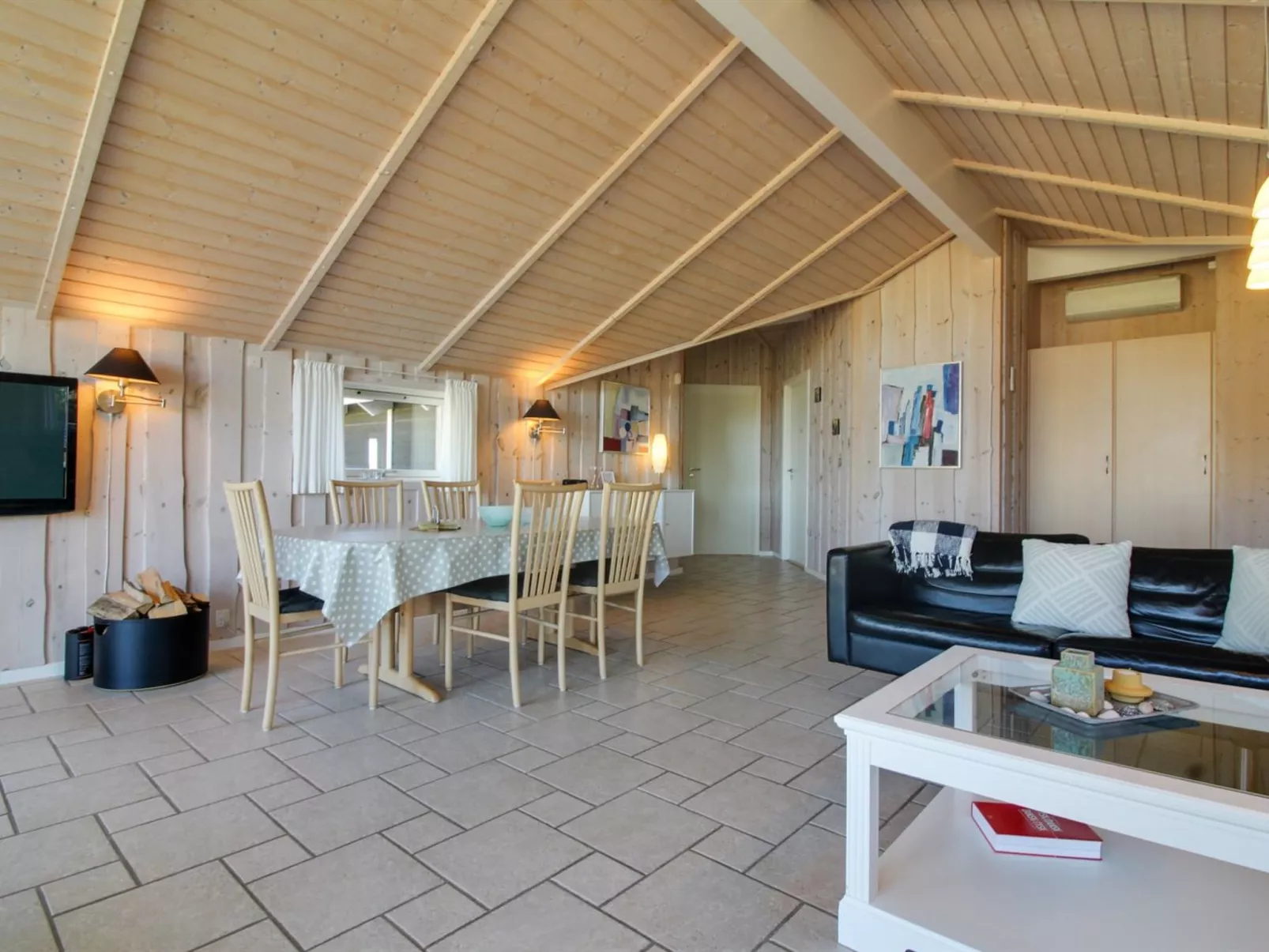 "Leya" - 1.2km from the sea-Inside