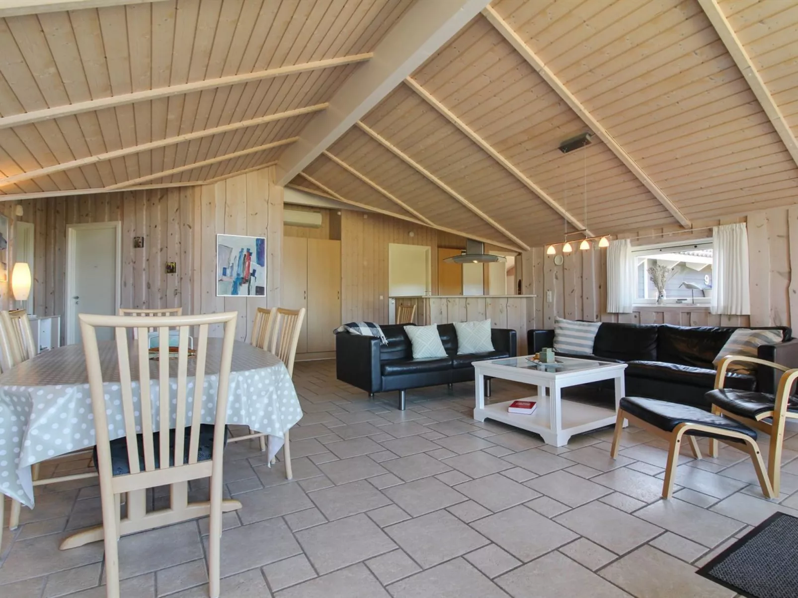 "Leya" - 1.2km from the sea-Inside