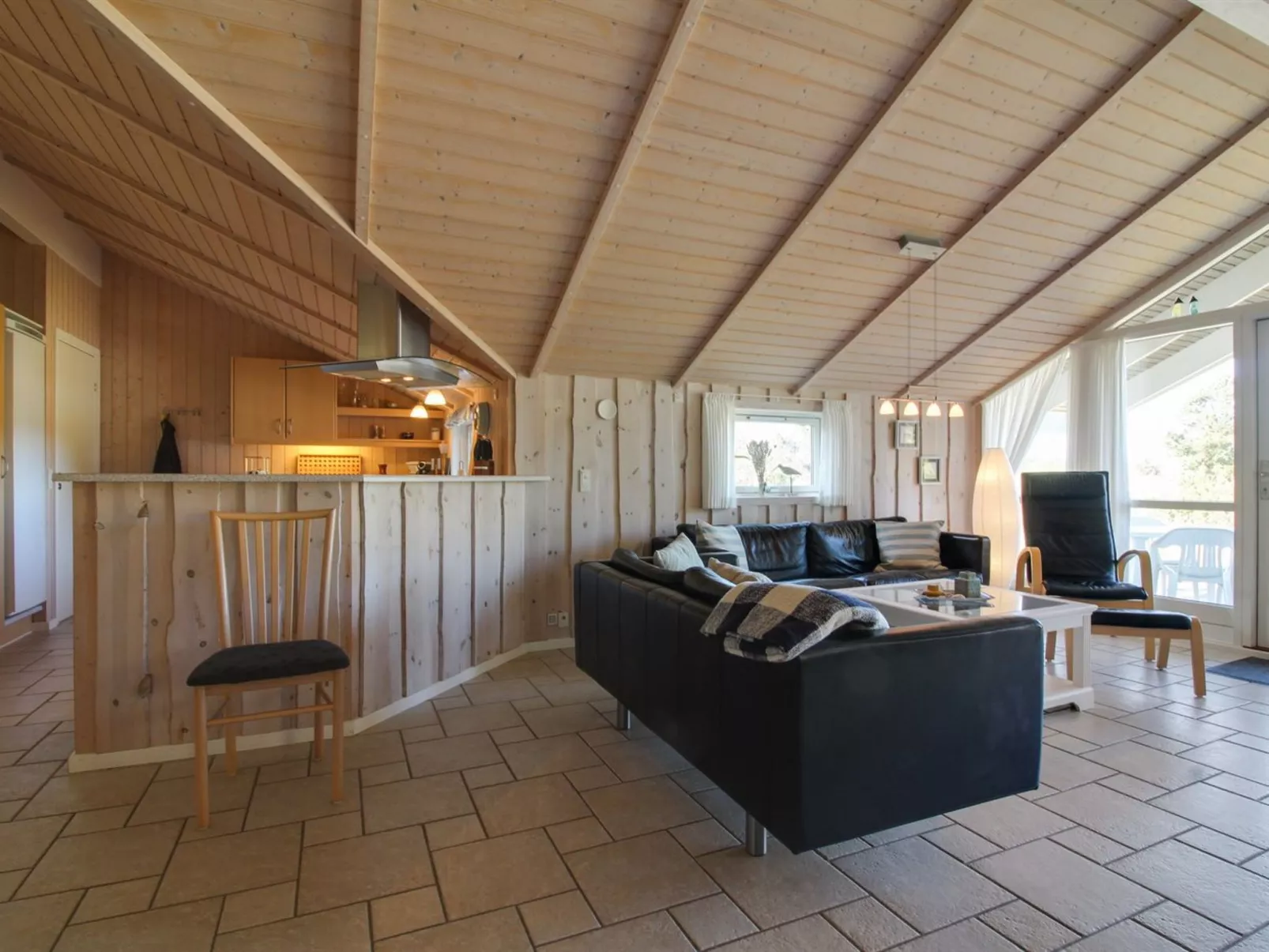 "Leya" - 1.2km from the sea-Inside
