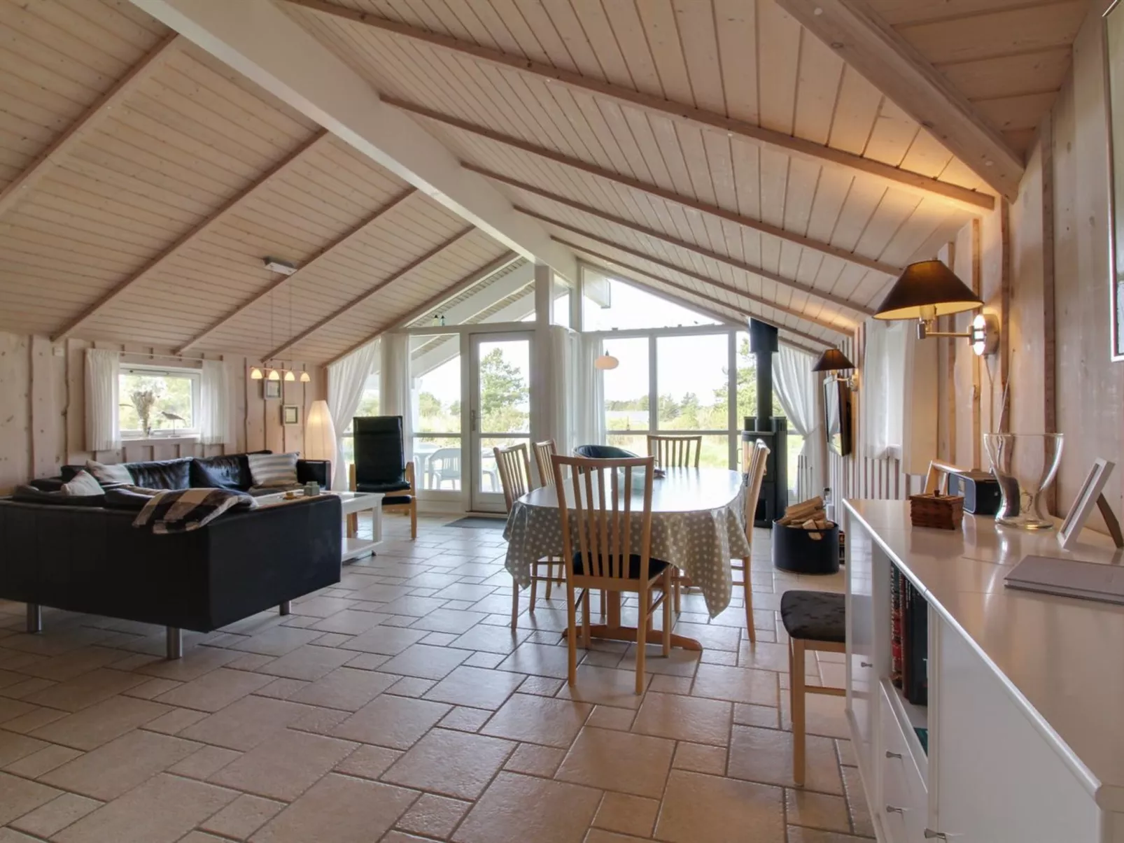 "Leya" - 1.2km from the sea-Inside
