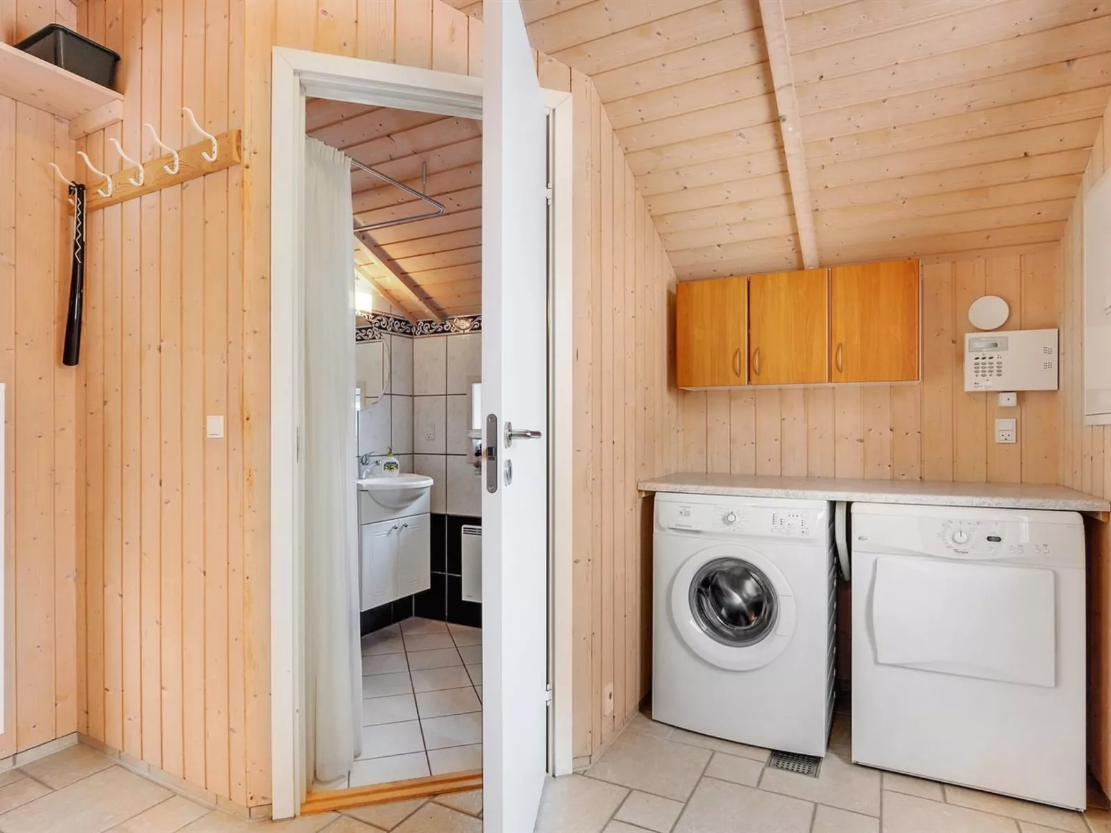 "Leya" - 1.2km from the sea-Inside