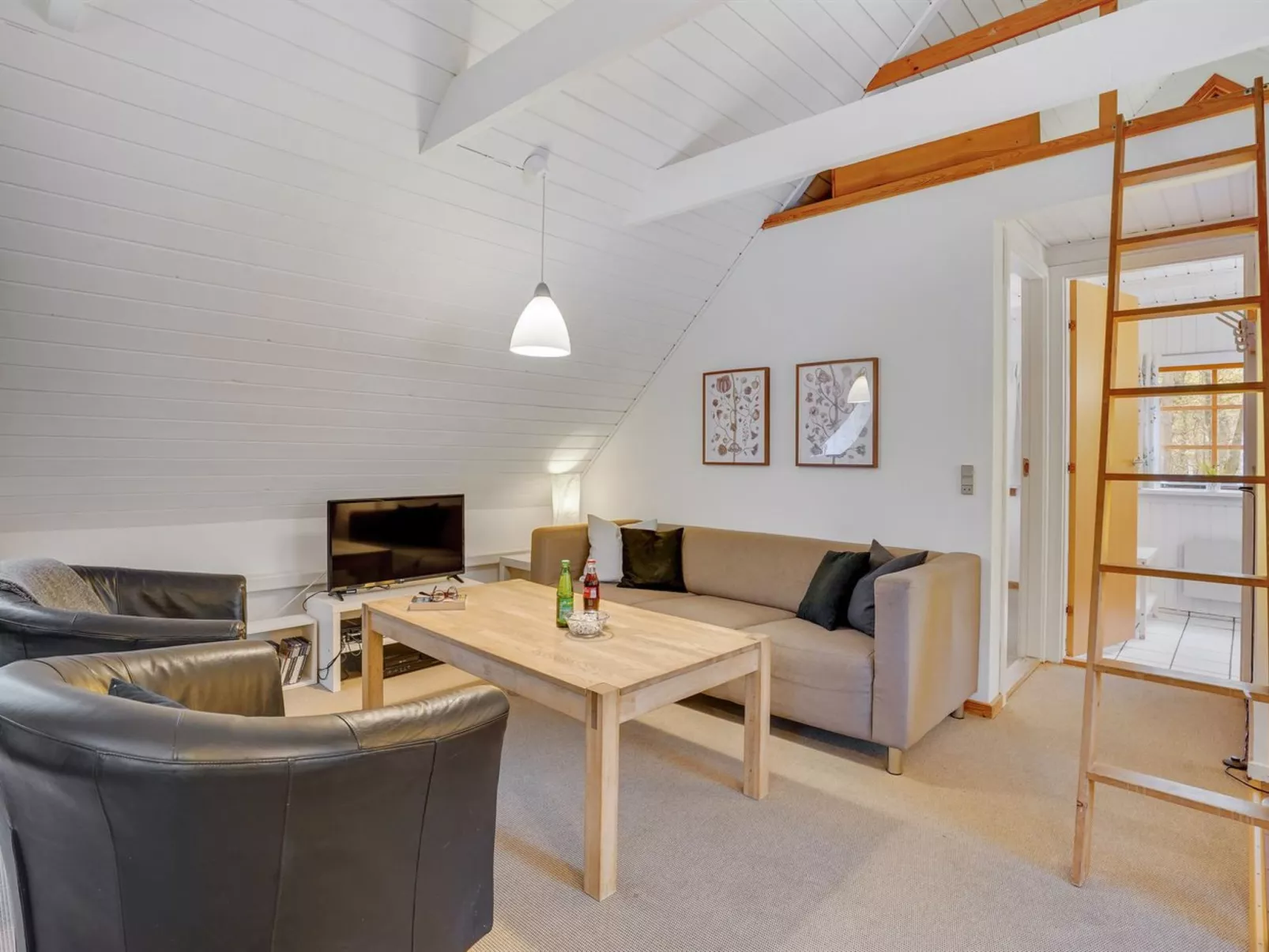 "Jörn" - 800m from the sea-Inside