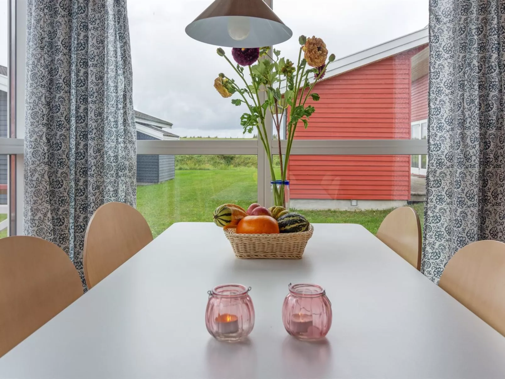 "Carlie" - 2.8km from the sea-Drinnen