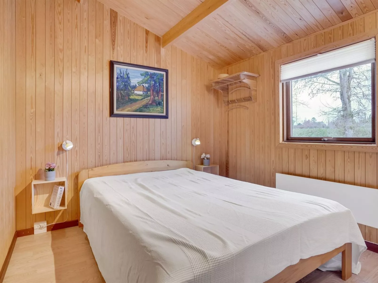 "Agda" - 100m from the sea-Drinnen