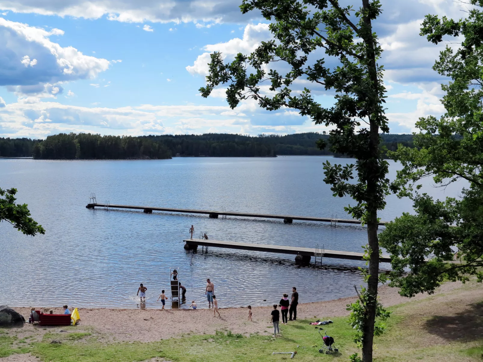 Rödmossa Femton-Outside