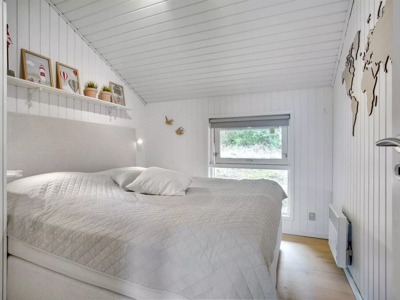 "Elayne" - 3km from the sea-Inside