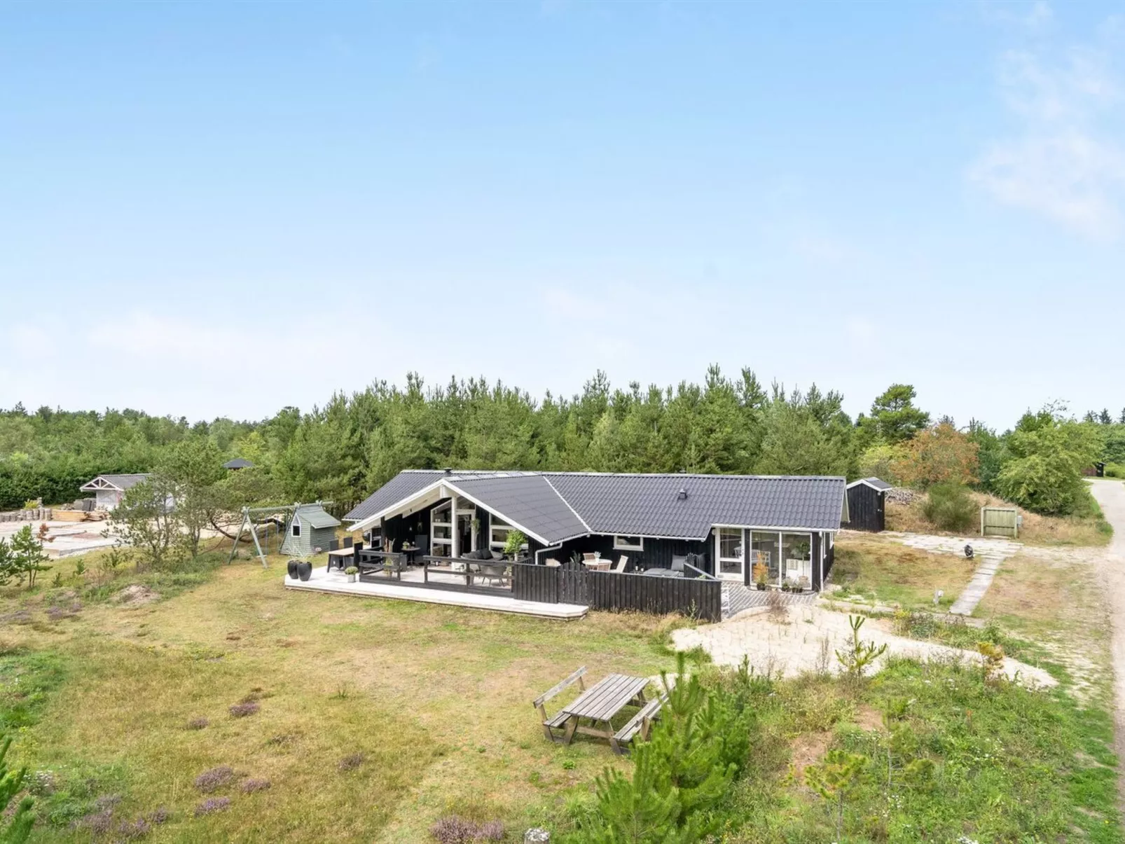"Elayne" - 3km from the sea-Outside