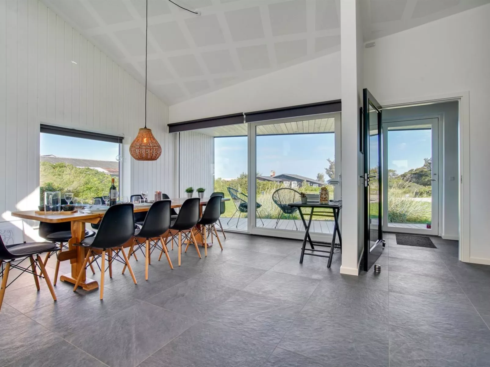 "Vilda" - 416m from the sea-Inside