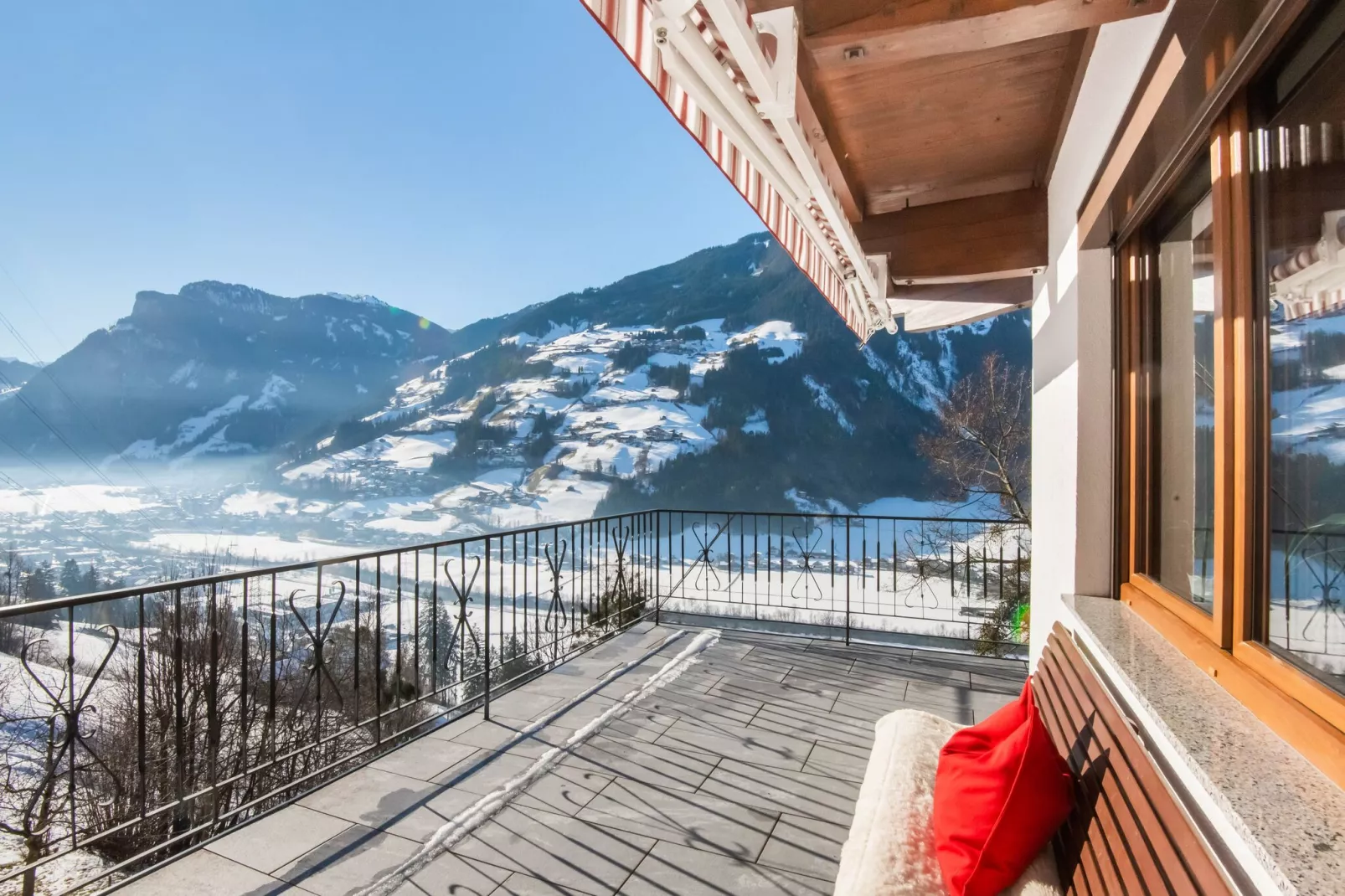 Ferienhaus Talblick-Terrace balcony