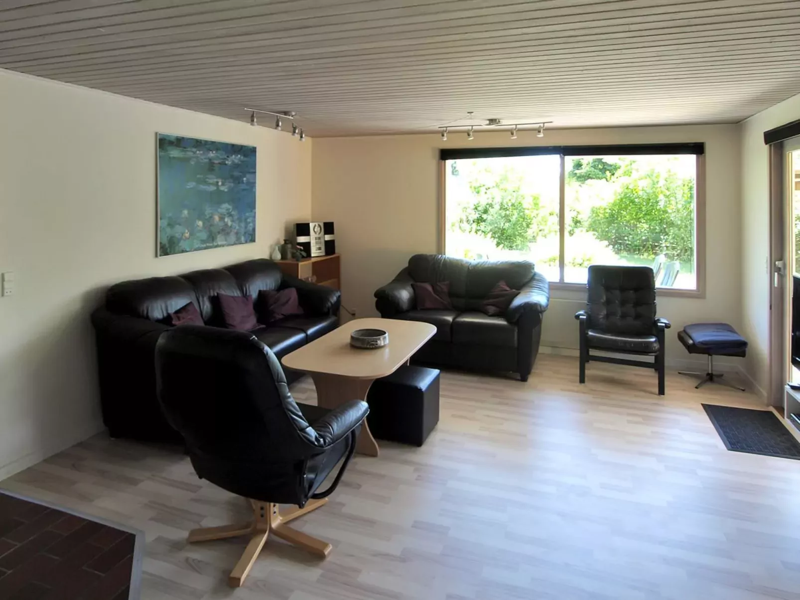 "Berthilde" - 400m from the sea-Inside