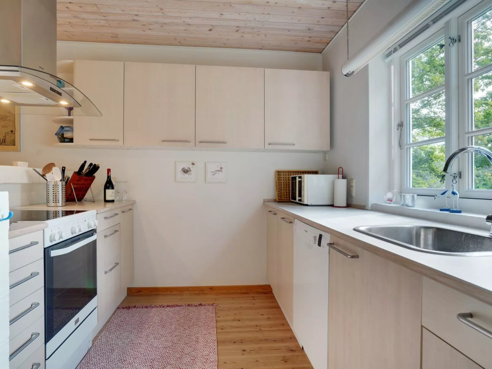 "Hildegunn" - 200m from the sea-Inside