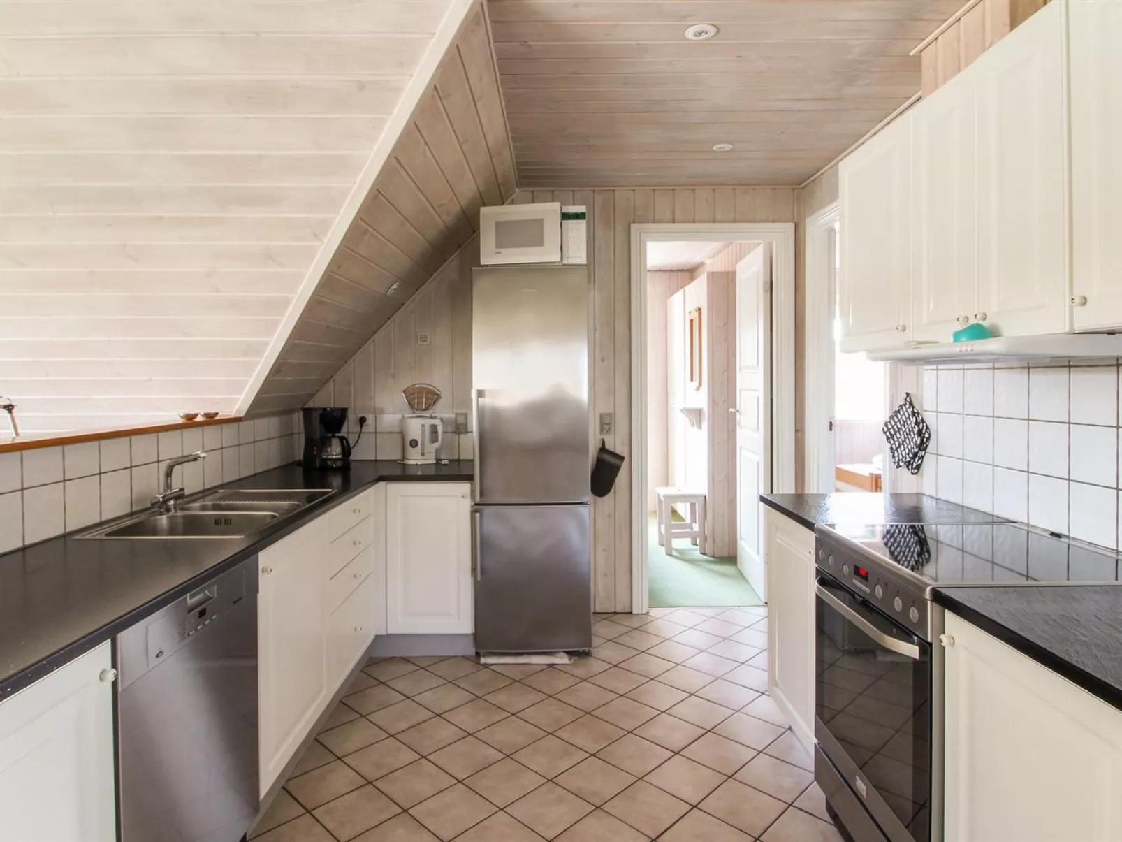 "Slava" - 250m from the sea-Inside