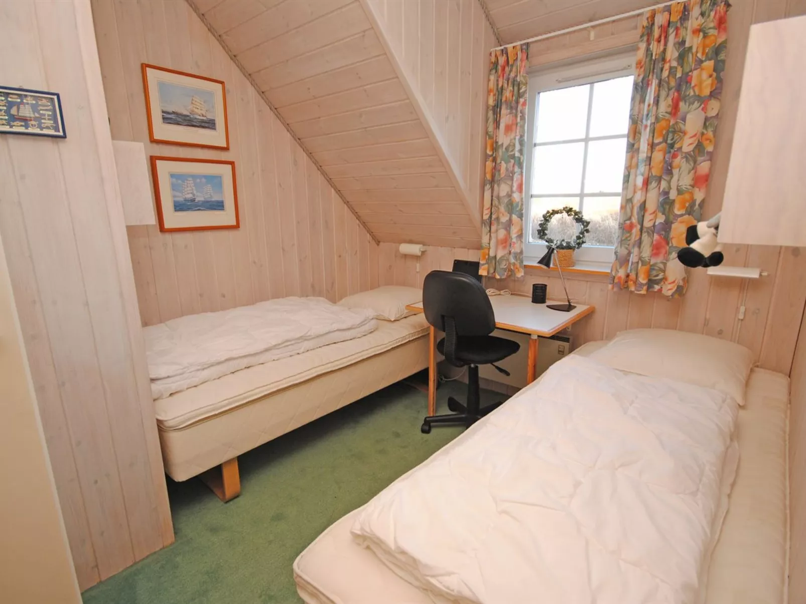 "Slava" - 250m from the sea-Inside