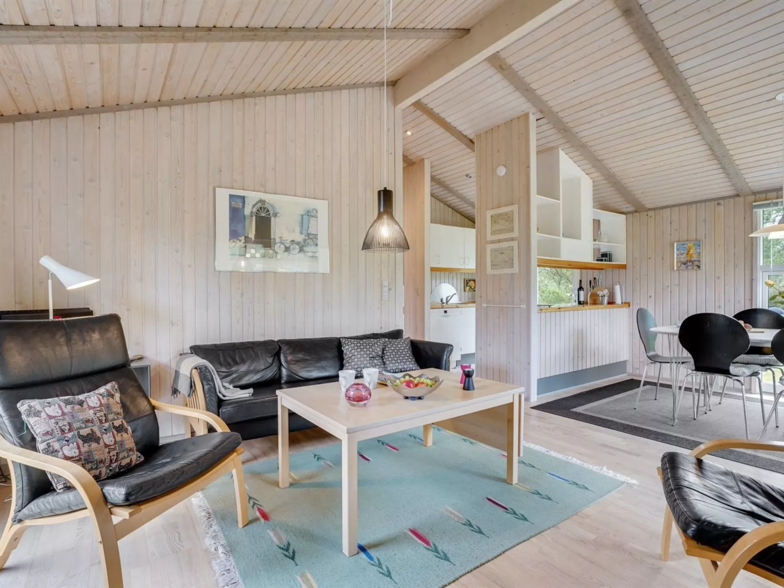 "Svantepolk" - 1.1km from the sea-Drinnen