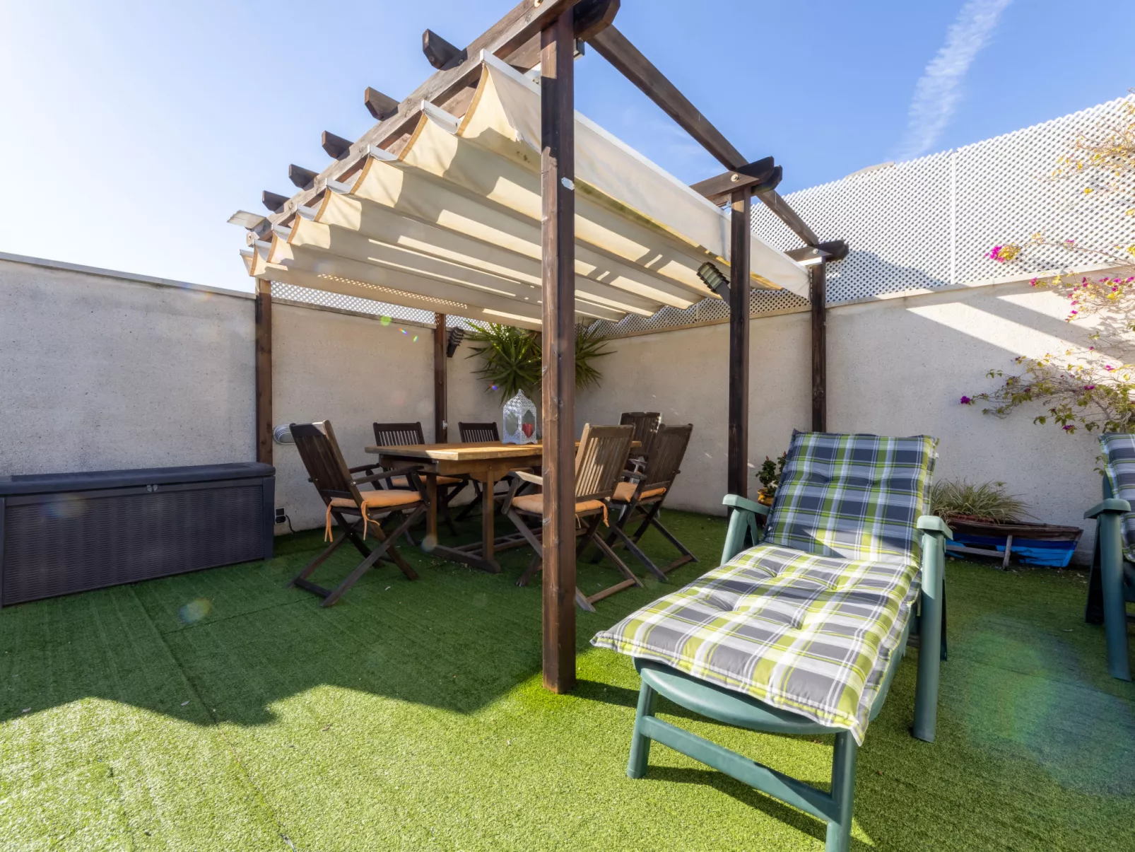 Solarium III-Outside