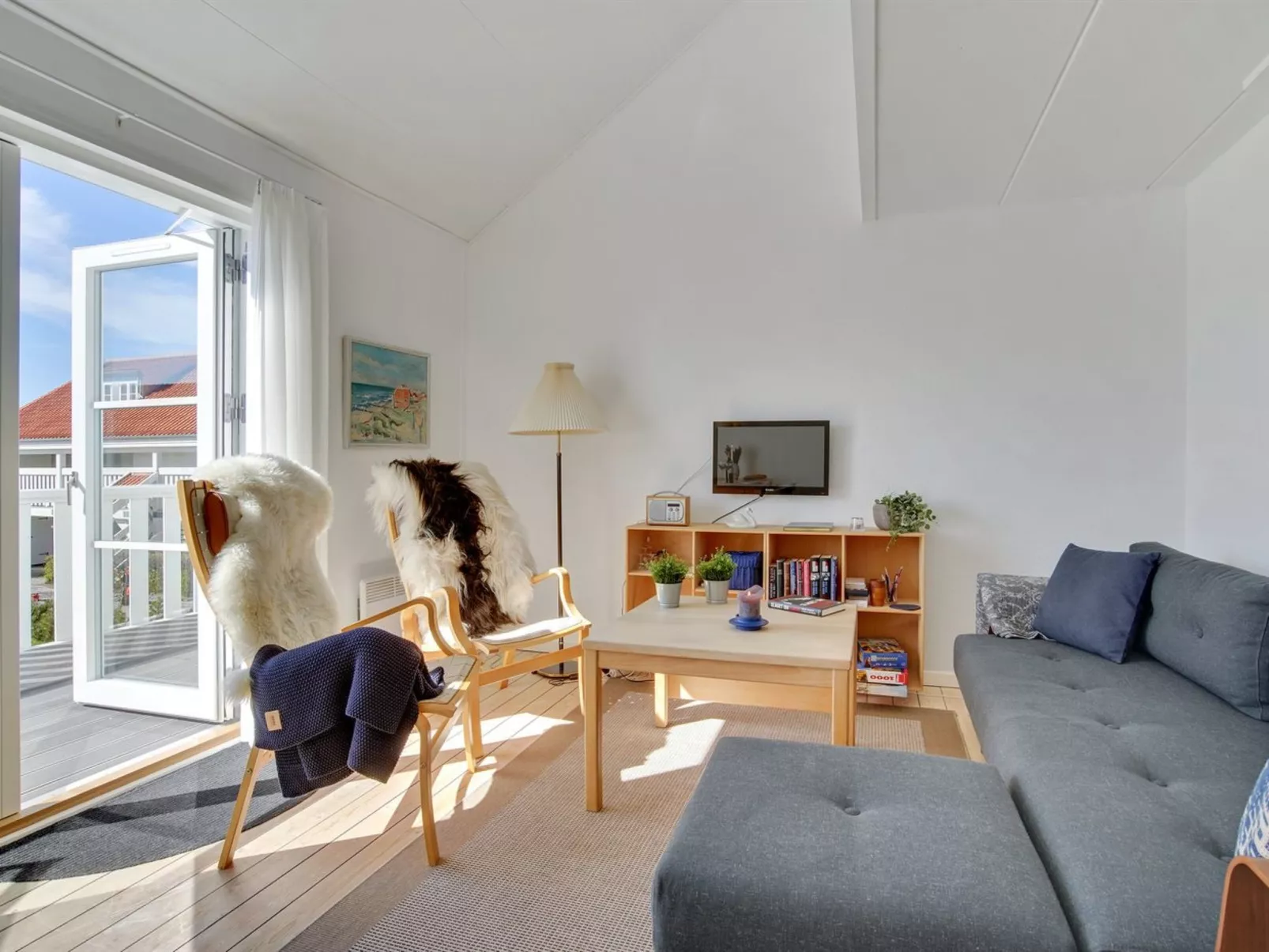 "Aline" - 1km from the sea-Inside