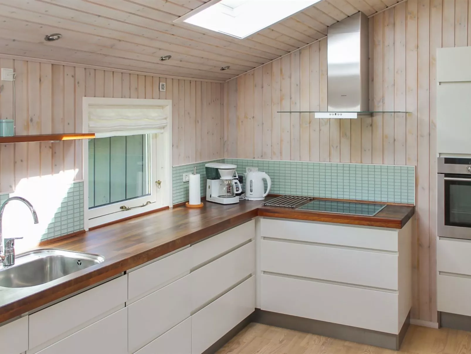 "Suna" - 1.3km from the sea-Inside