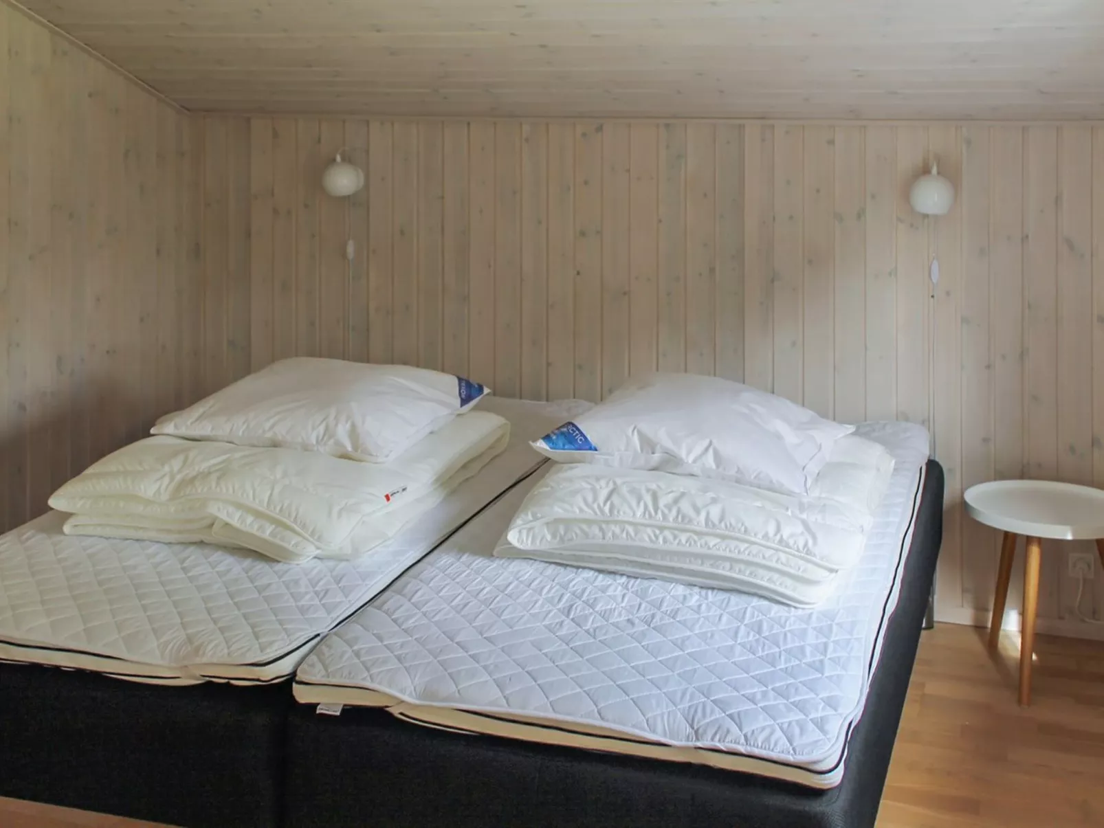 "Suna" - 1.3km from the sea-Inside