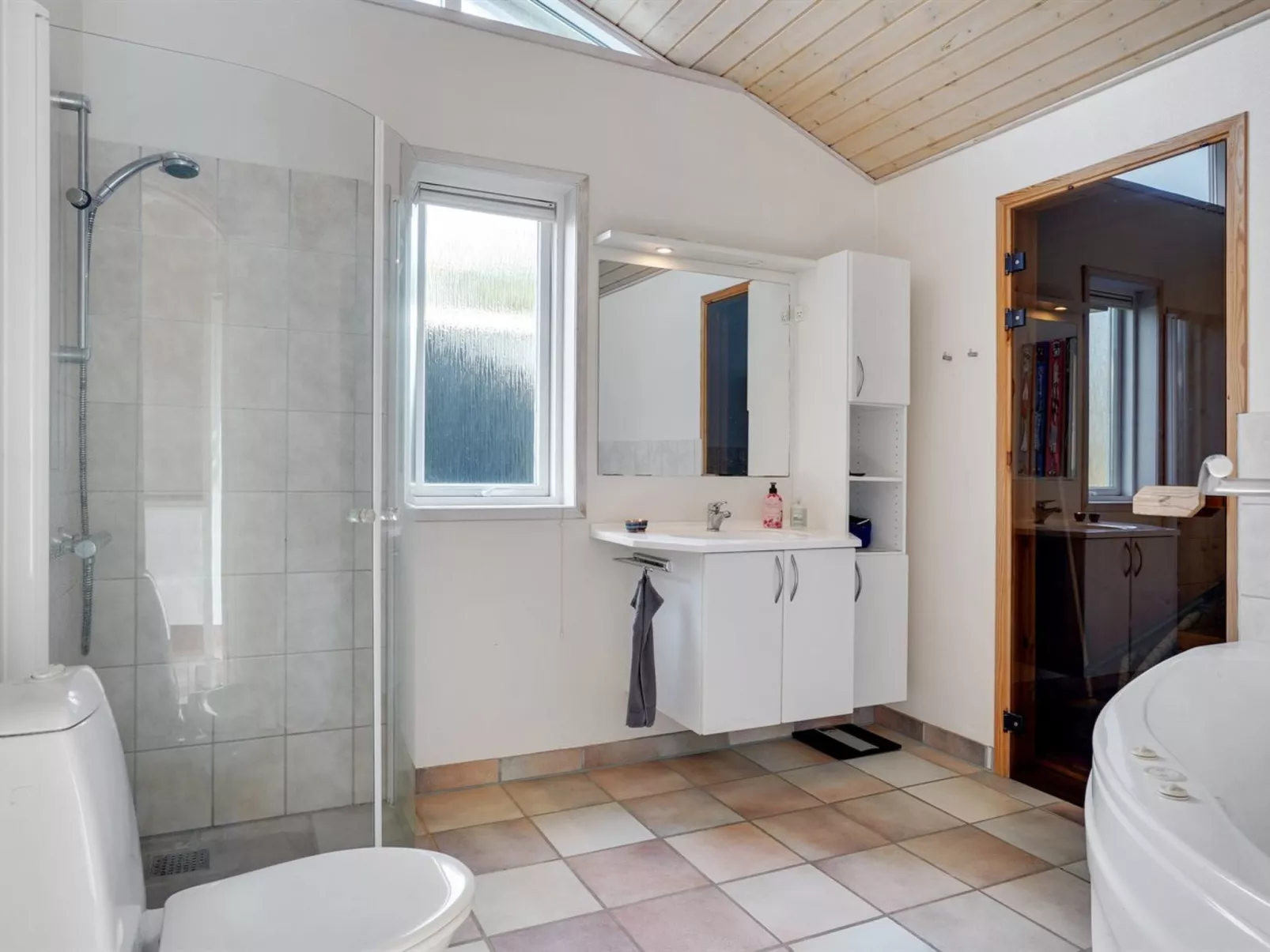 "Oskar" - 200m from the sea-Inside