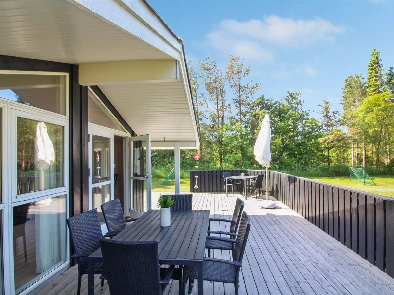 "Suna" - 1.3km from the sea-Outside