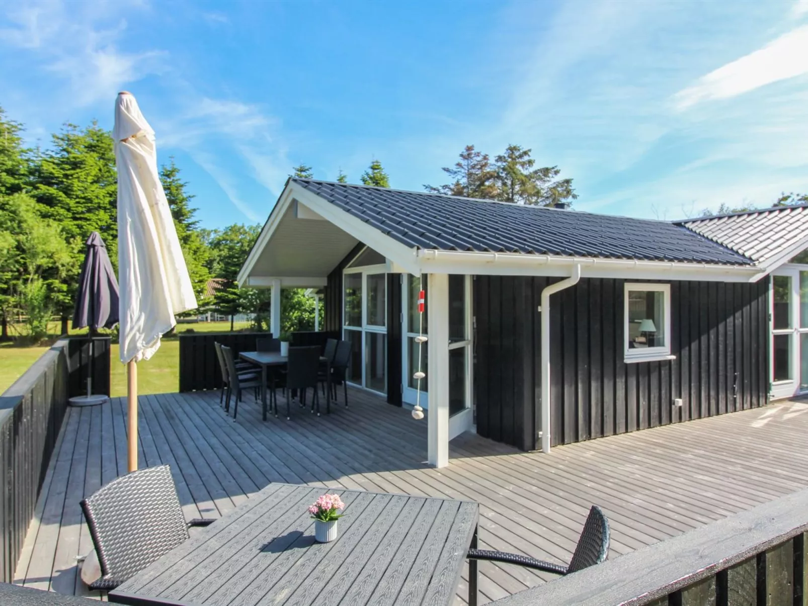 "Suna" - 1.3km from the sea-Outside