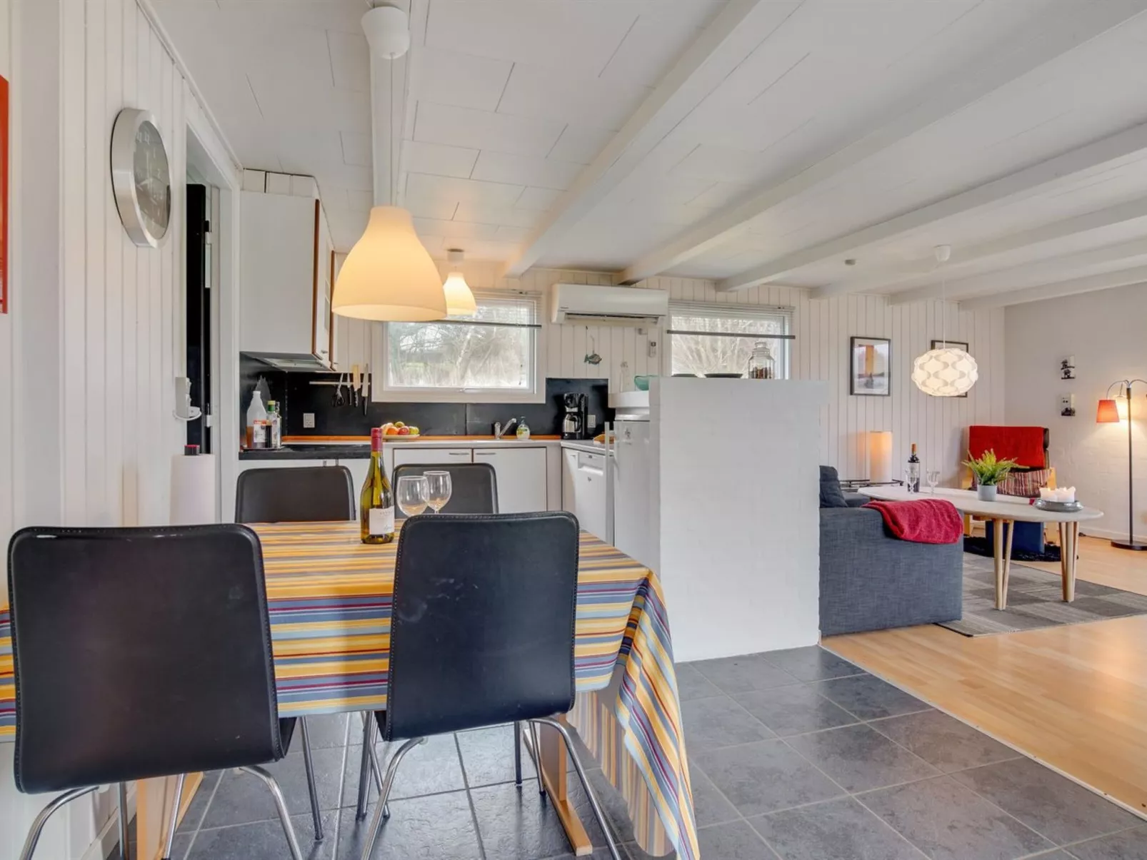 "Styreman" - 900m from the sea-Inside