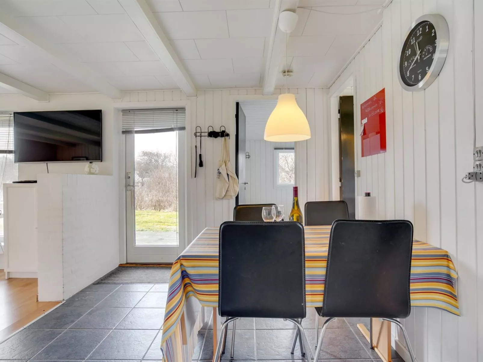 "Styreman" - 900m from the sea-Inside