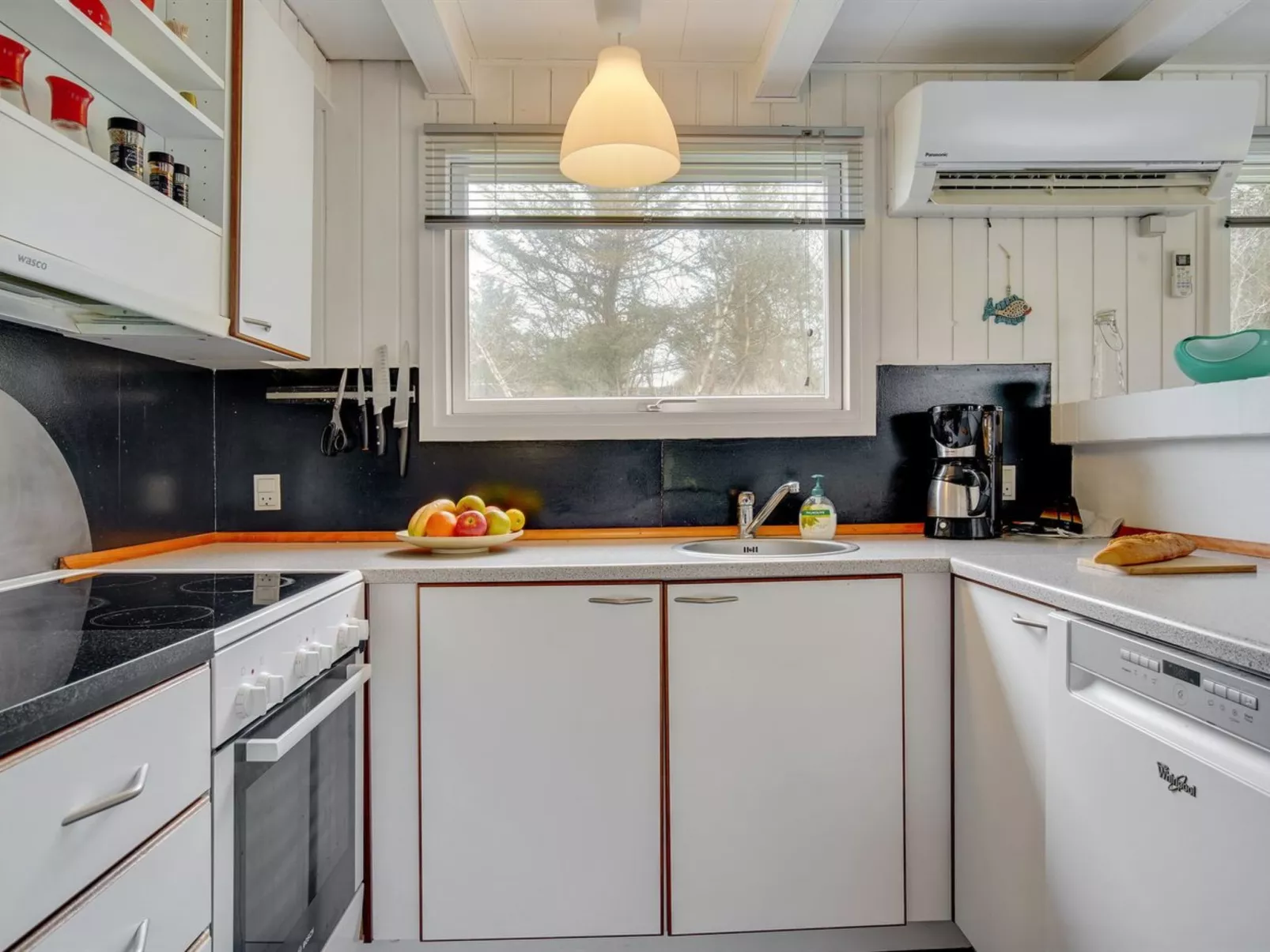 "Styreman" - 900m from the sea-Inside