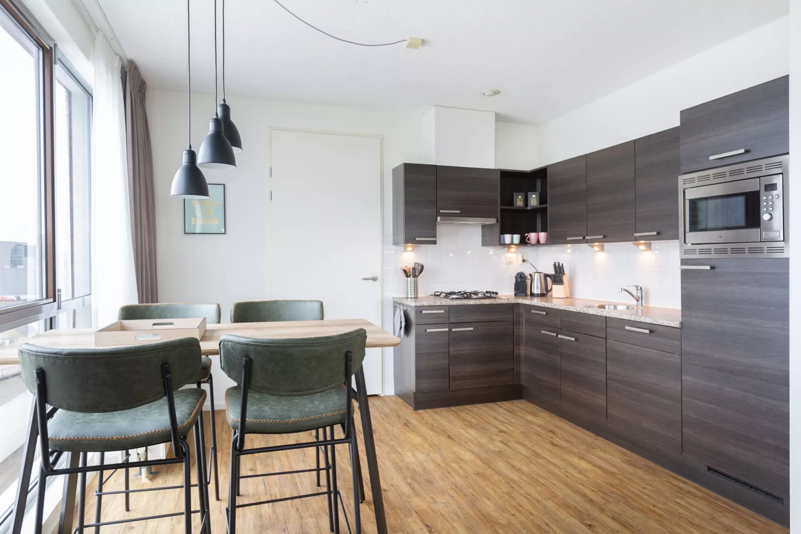Scheveningen Harbour 80C-Kitchen