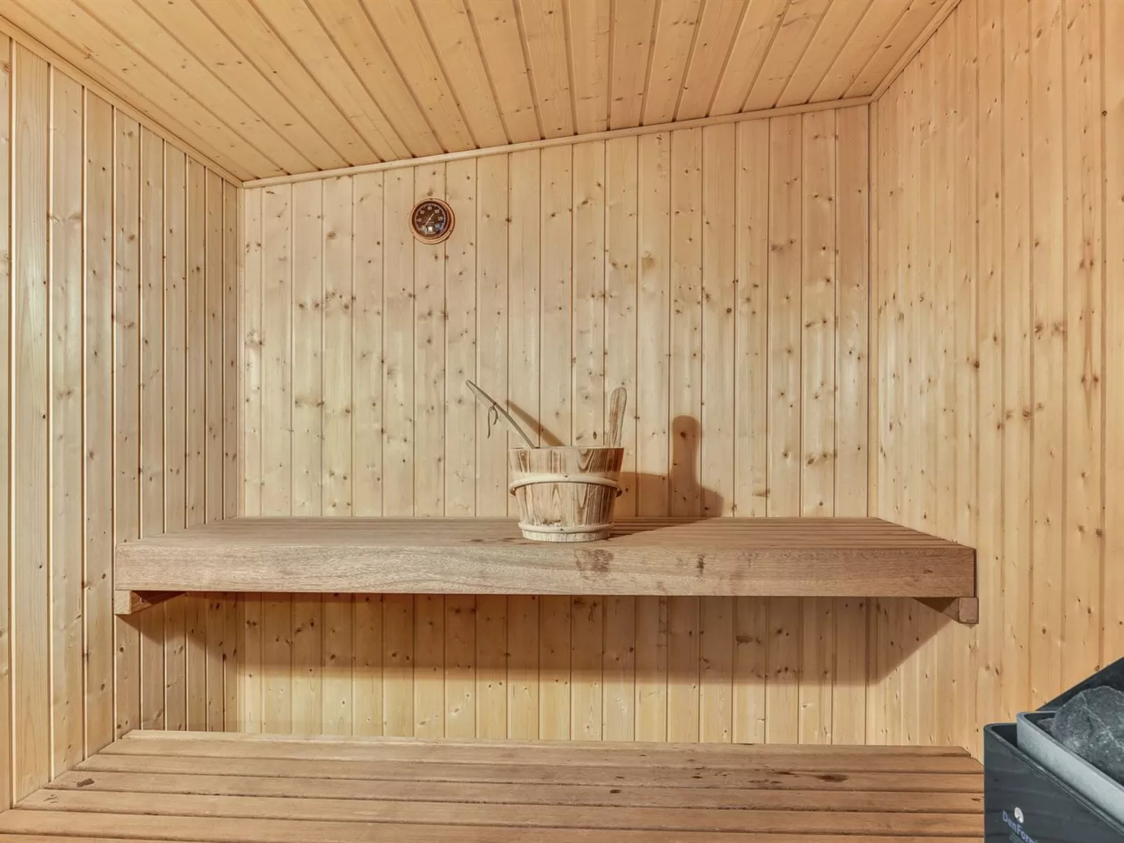"Stefanie" - 10m from the sea-Inside