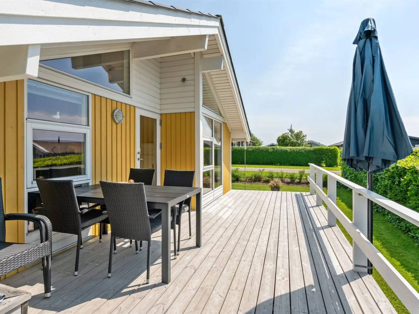 "Albantine" - 150m from the sea-Outside