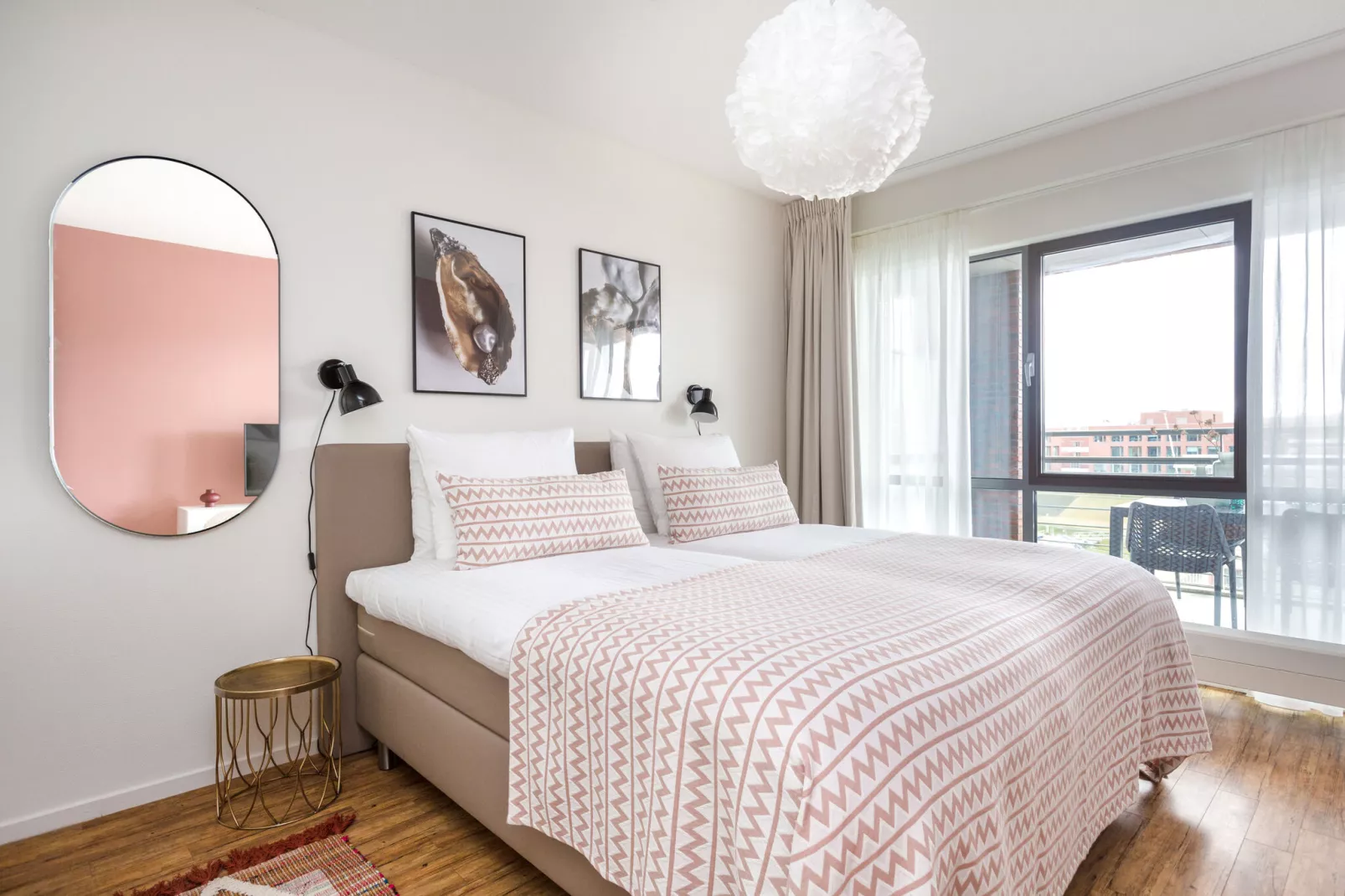Scheveningen Harbour 80C-Bedroom