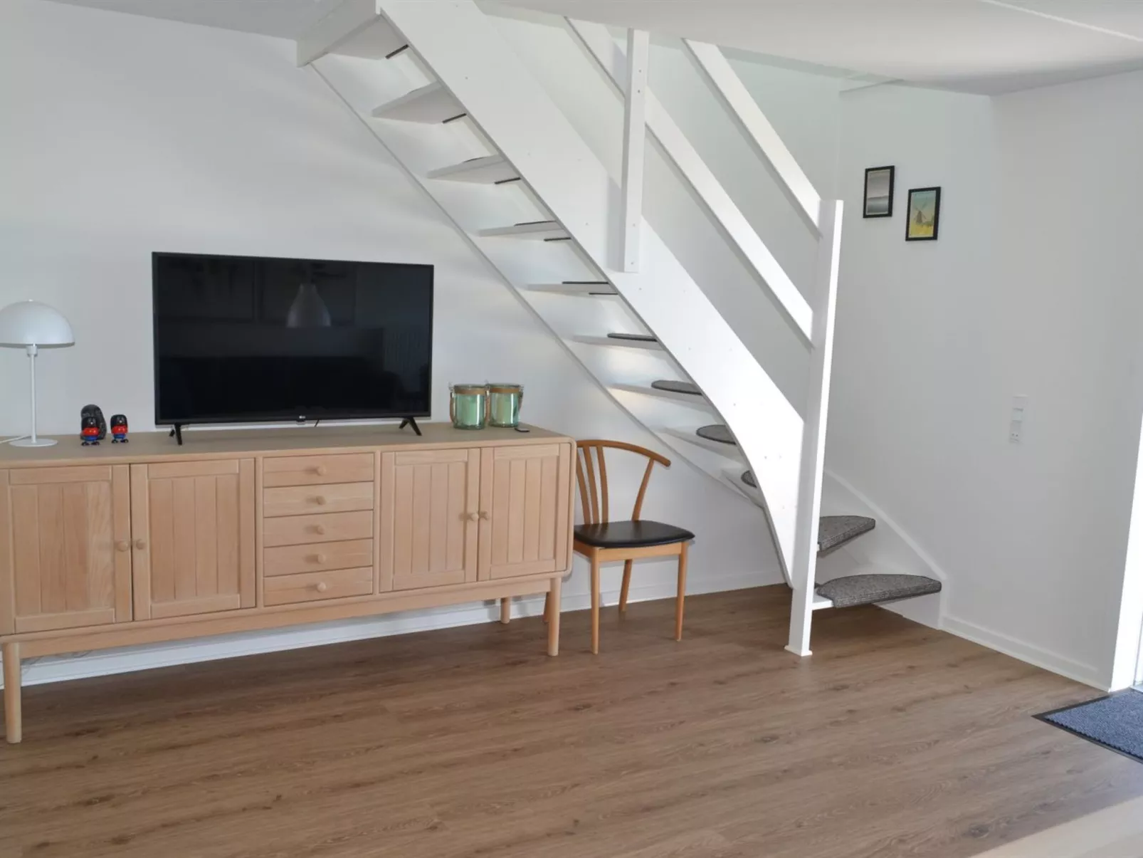 "Auti" - 2.3km from the sea-Inside