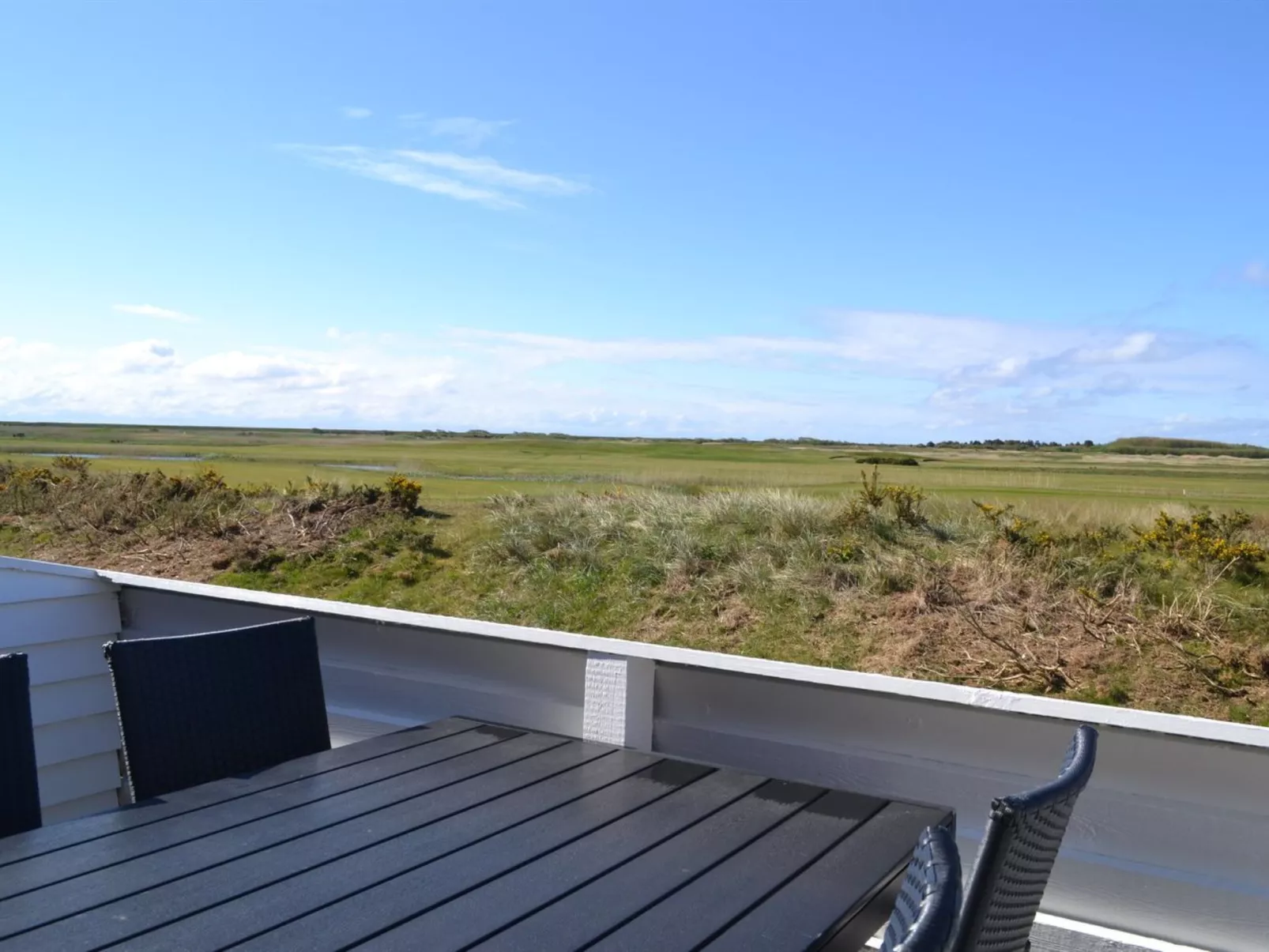 "Auti" - 2.3km from the sea-Outside