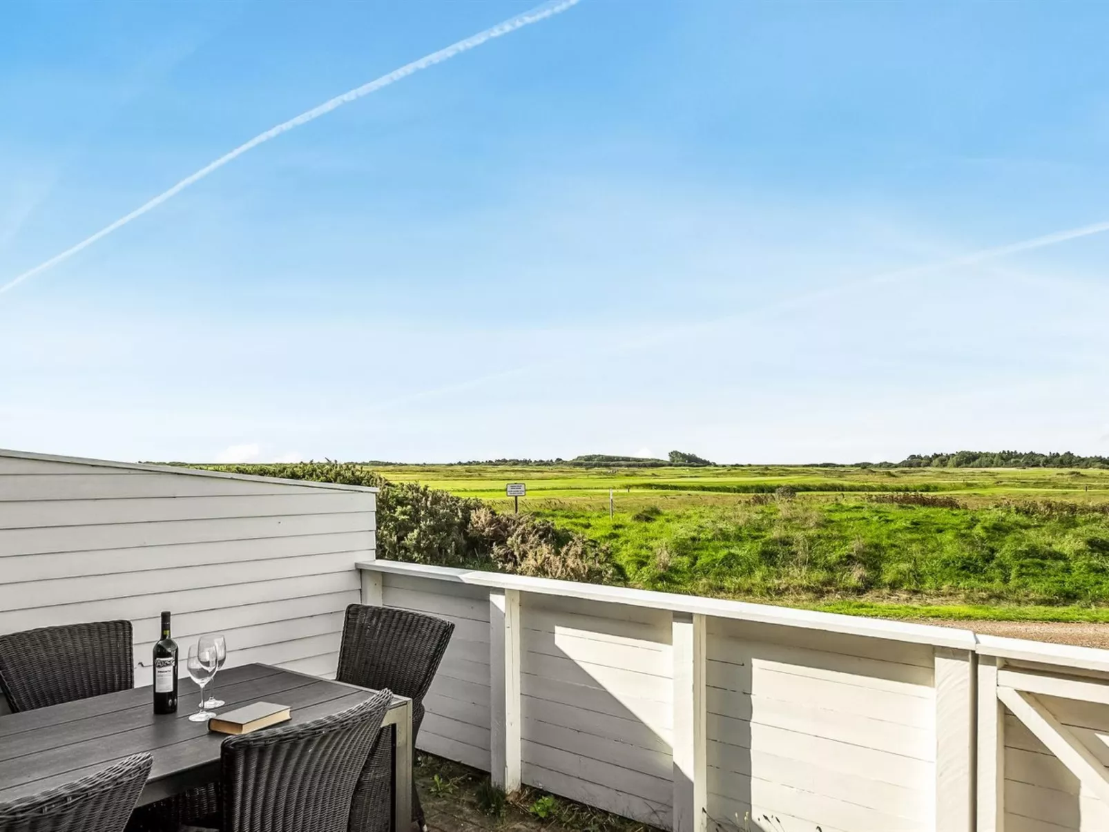 "Maarit" - 2.3km from the sea-Inside