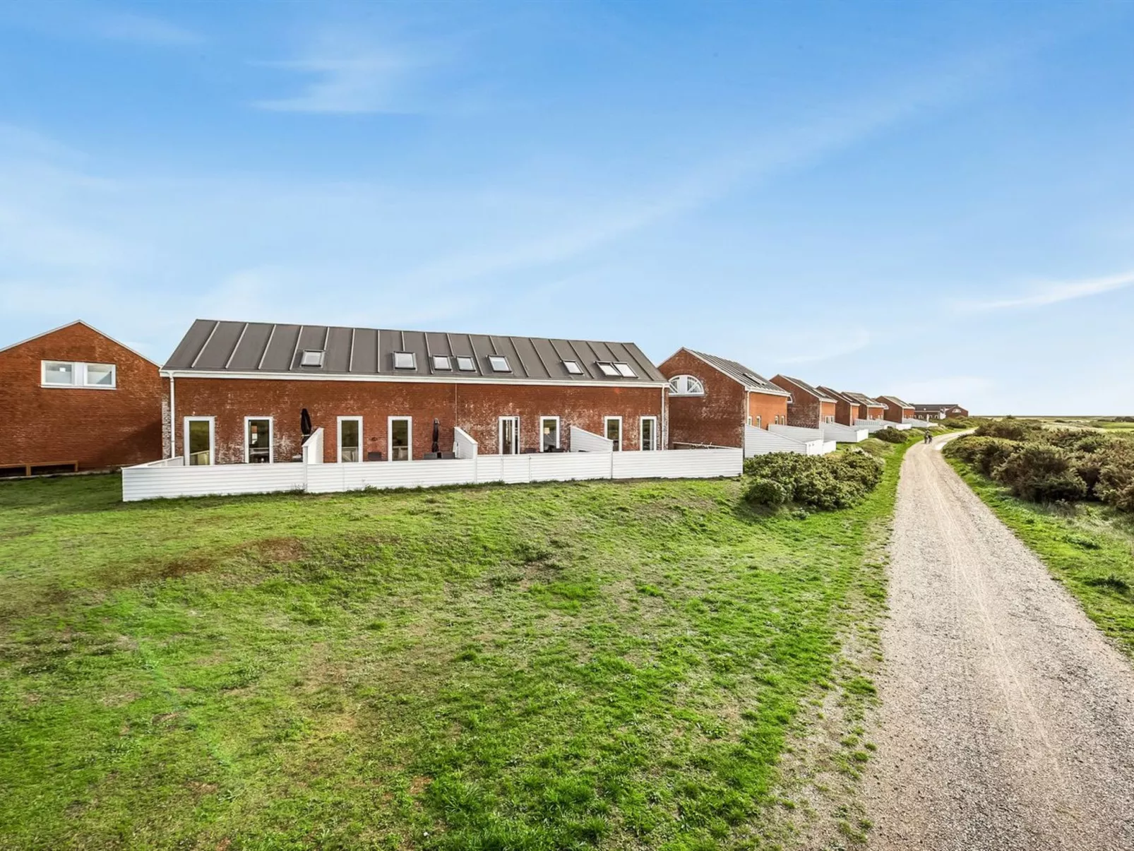 "Maarit" - 2.3km from the sea-Outside