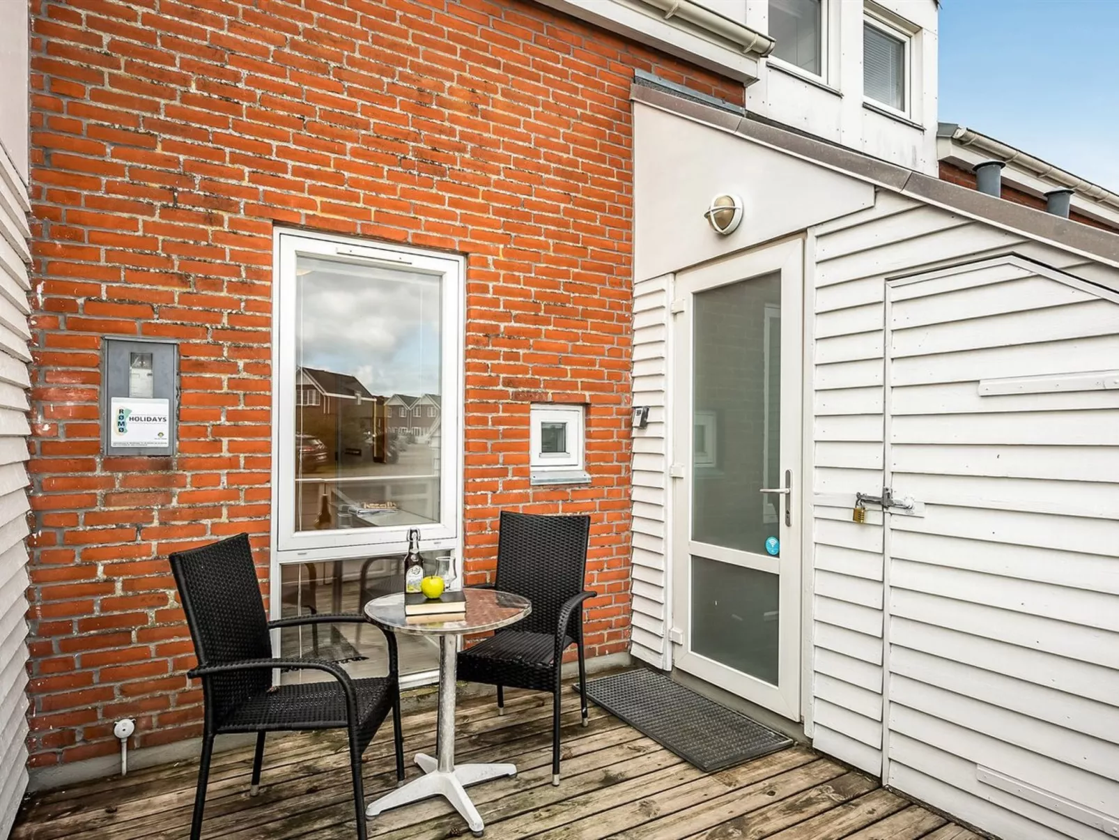 "Maarit" - 2.3km from the sea-Inside