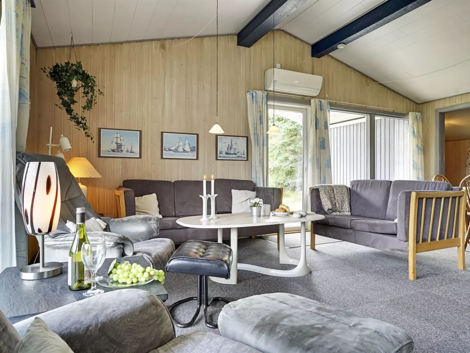 "Gunvor" - 1km from the sea-Inside
