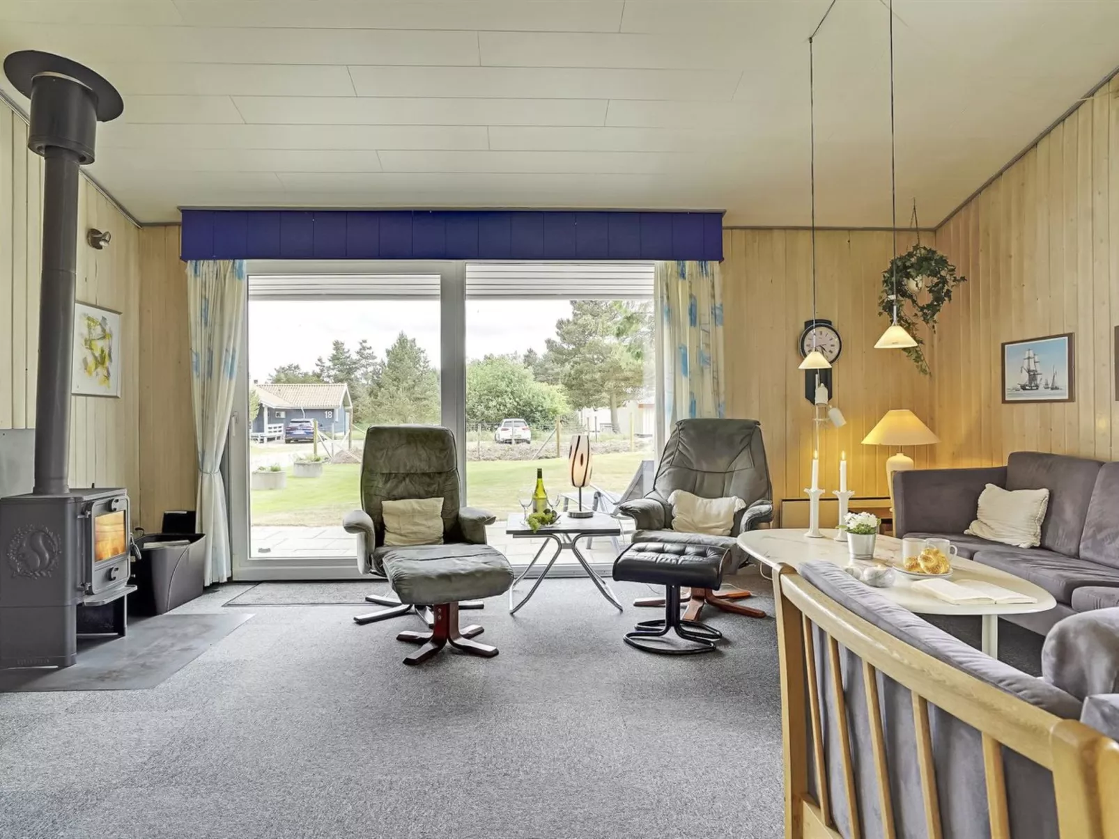 "Gunvor" - 1km from the sea-Inside