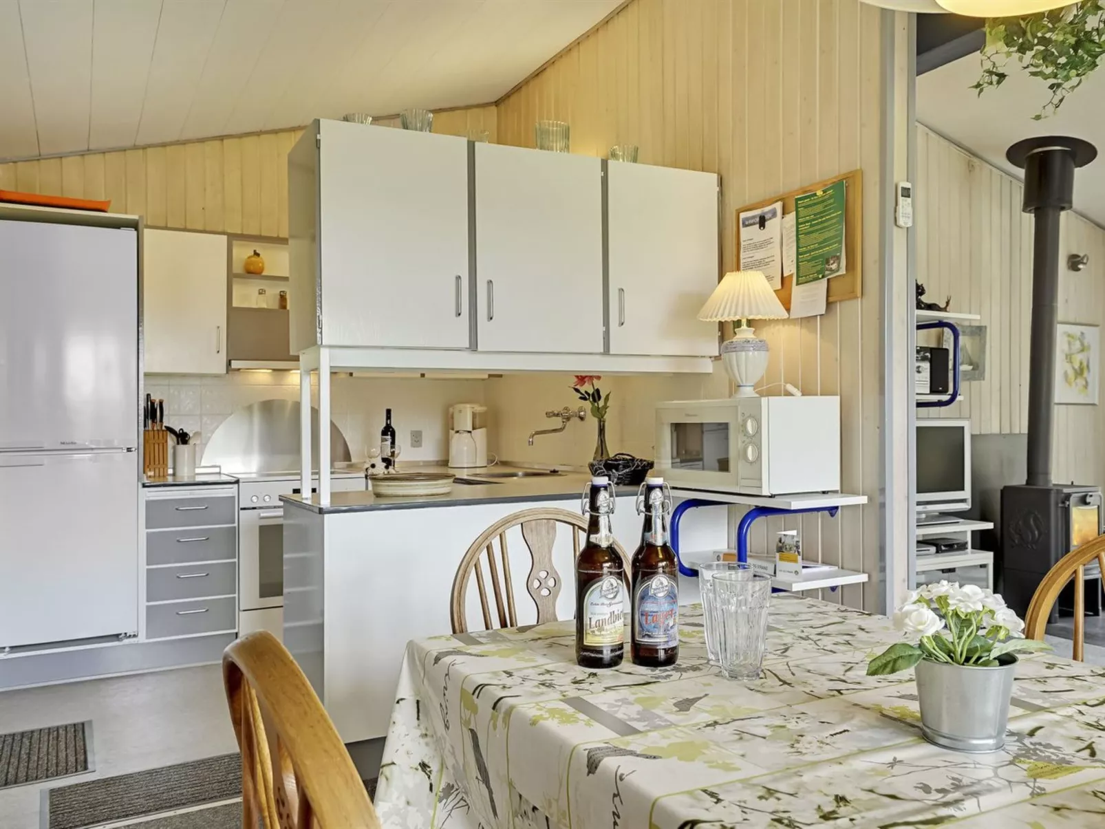 "Gunvor" - 1km from the sea-Inside