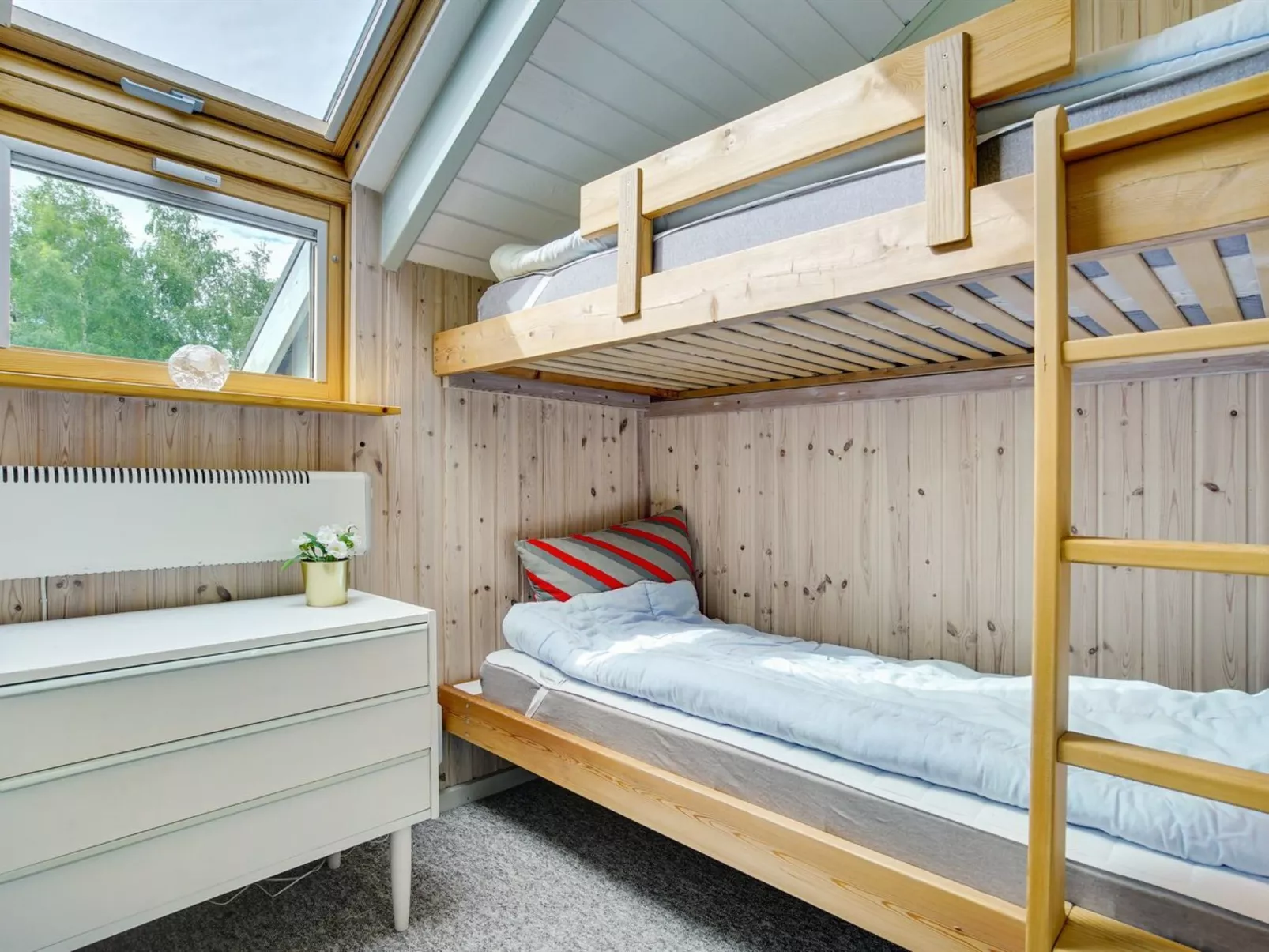 "Nadezda" - 450m from the sea-Inside